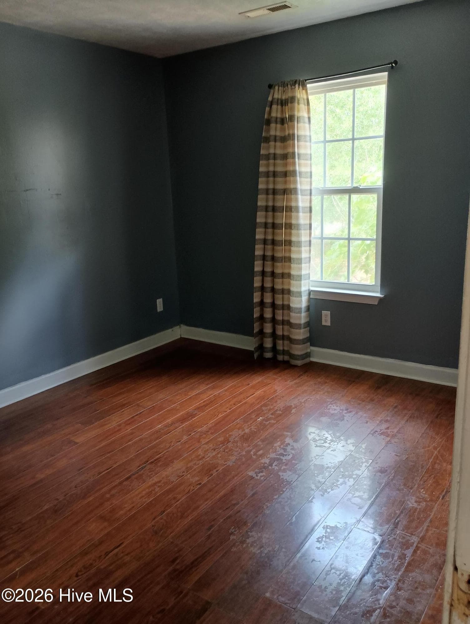 Single Family Residence at 285 Walnut Road, Southport, NC 28461, photo 9 of 12