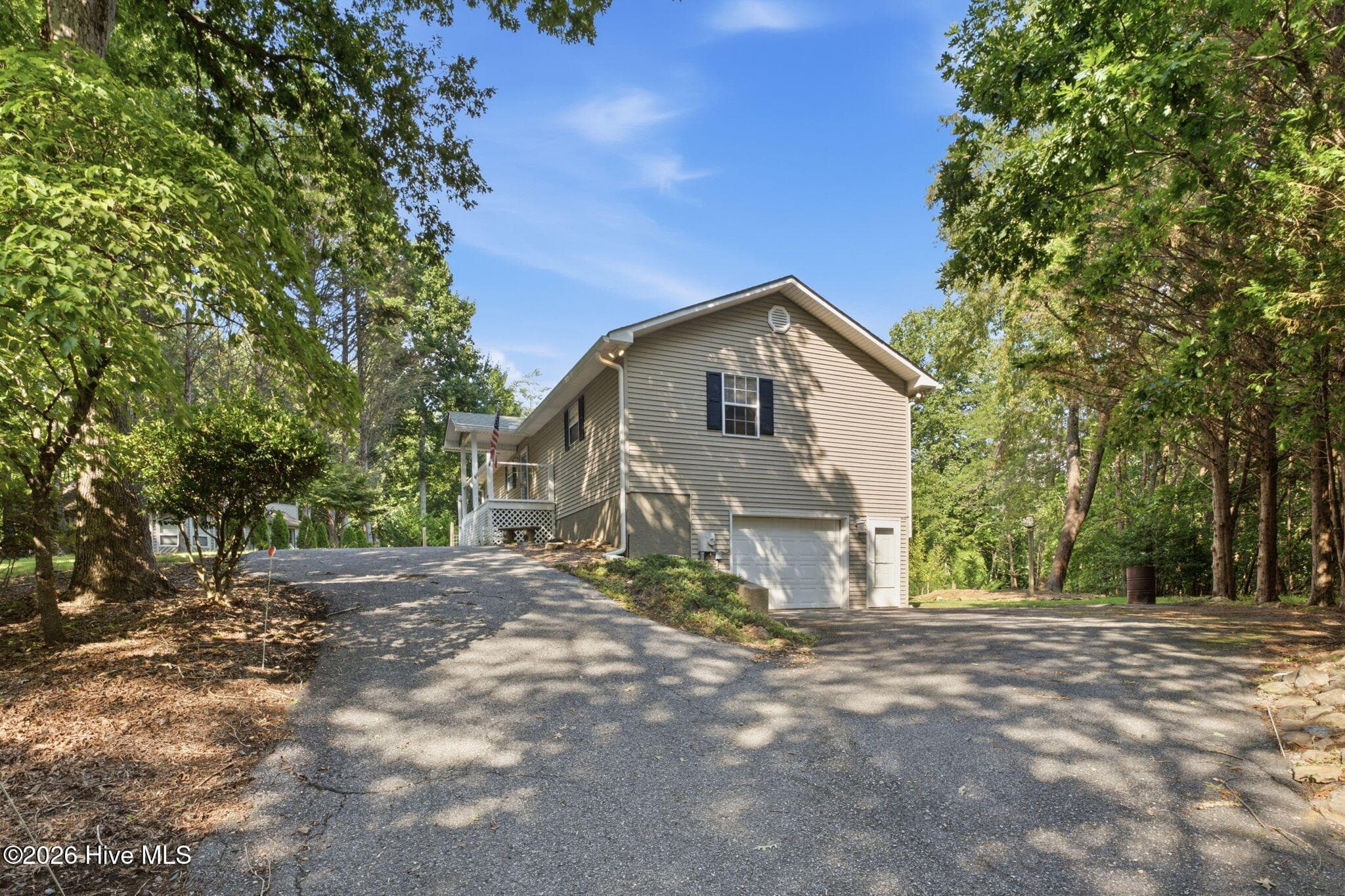 Single Family Residence at 5111 Summer Wood Lane, Young Harris, GA 30582, photo 17 of 45