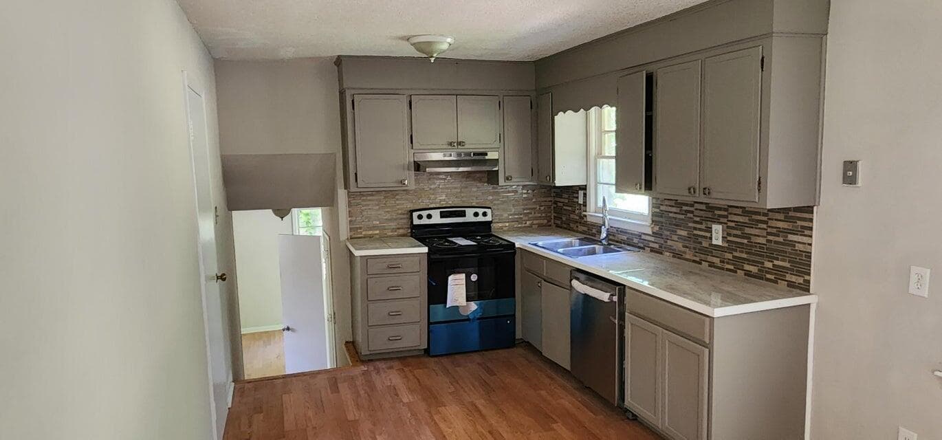 Single Family Residence at 3106 Truxton Road, Augusta, GA 30906, photo 2 of 10