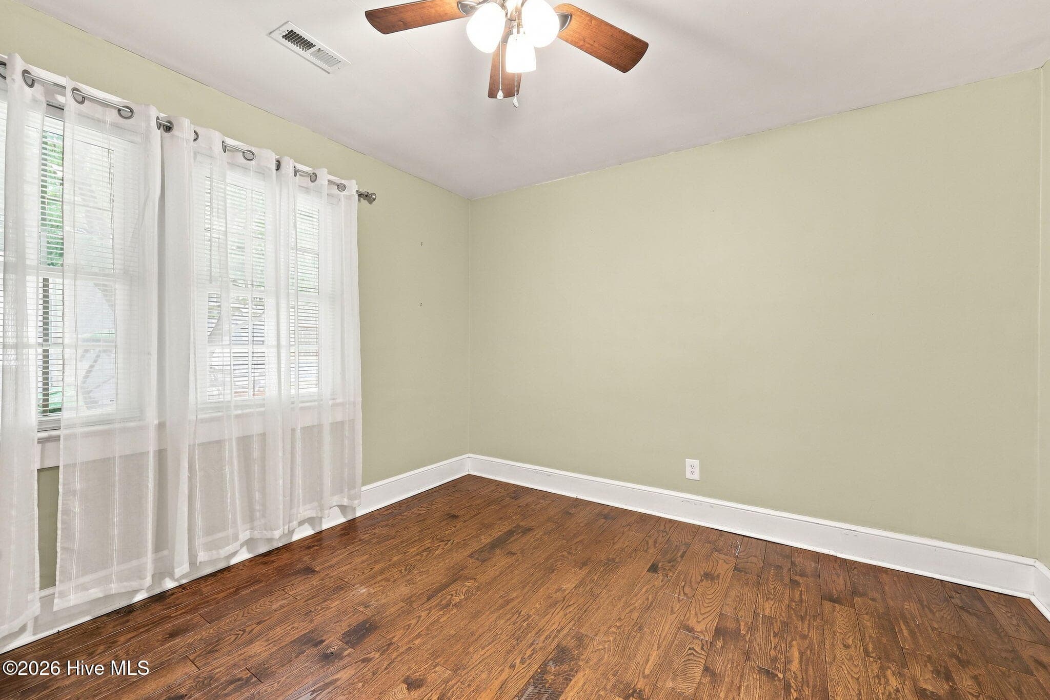 Single Family Residence at 525 E 2nd Street, Washington, NC 27889, photo 22 of 54
