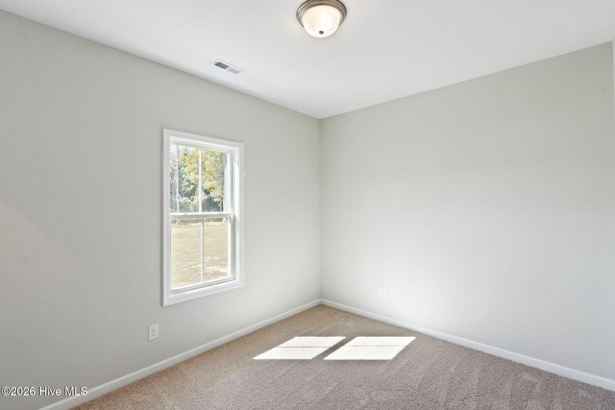 Single Family Residence at 305 Riva Ridge, Burgaw, NC 28425, photo 33 of 67