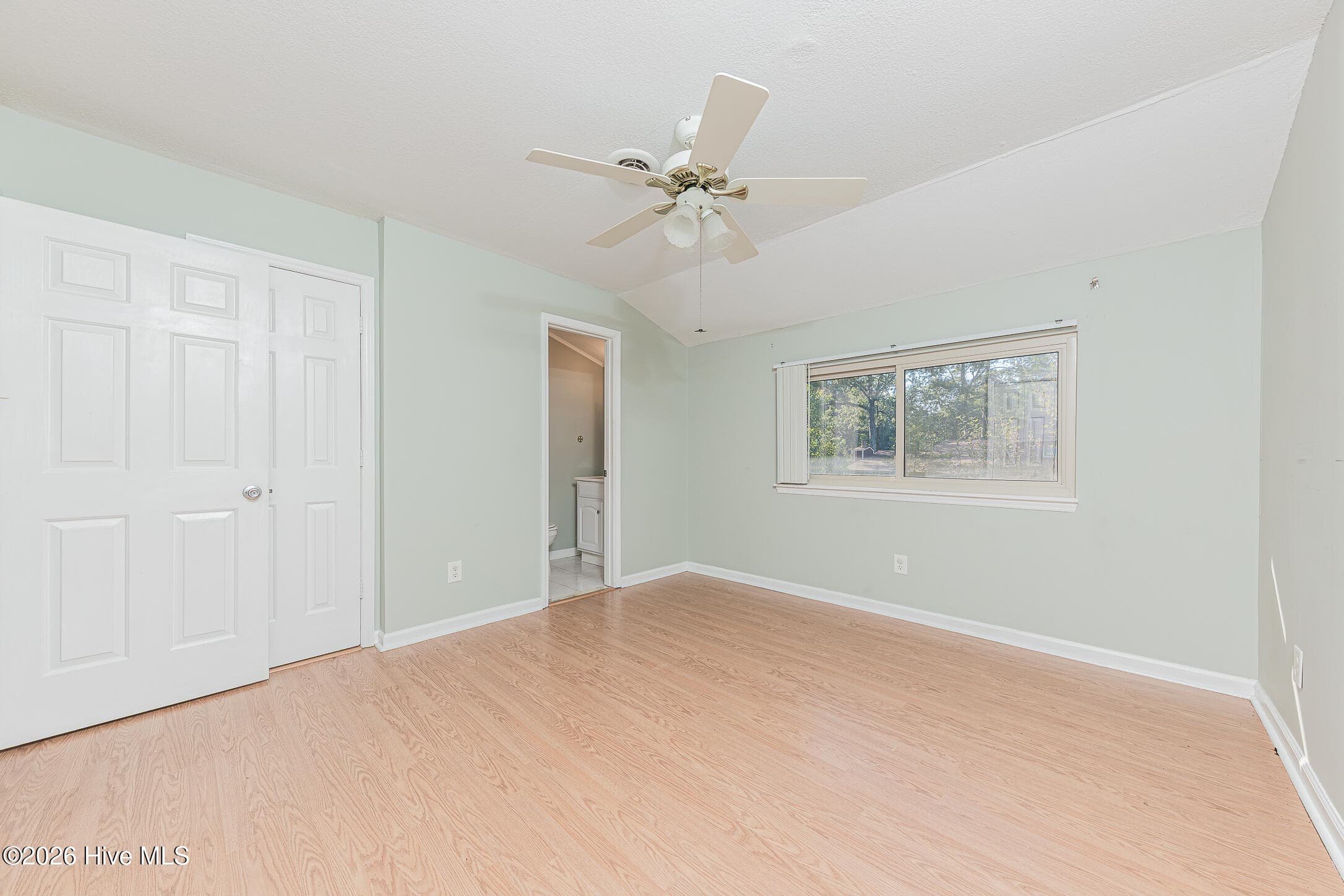 Townhouse at 97 Quarterdeck, New Bern, NC 28562, photo 44 of 71