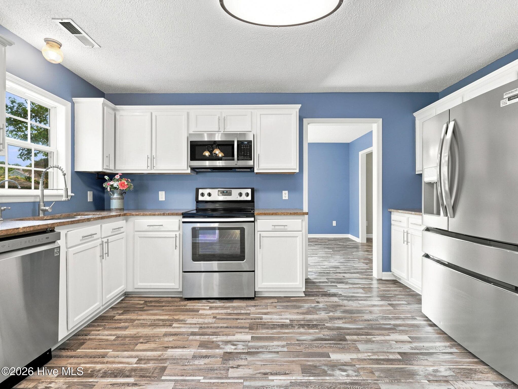 Single Family Residence at 116 Trailwood Drive, Hubert, NC 28539, photo 21 of 55