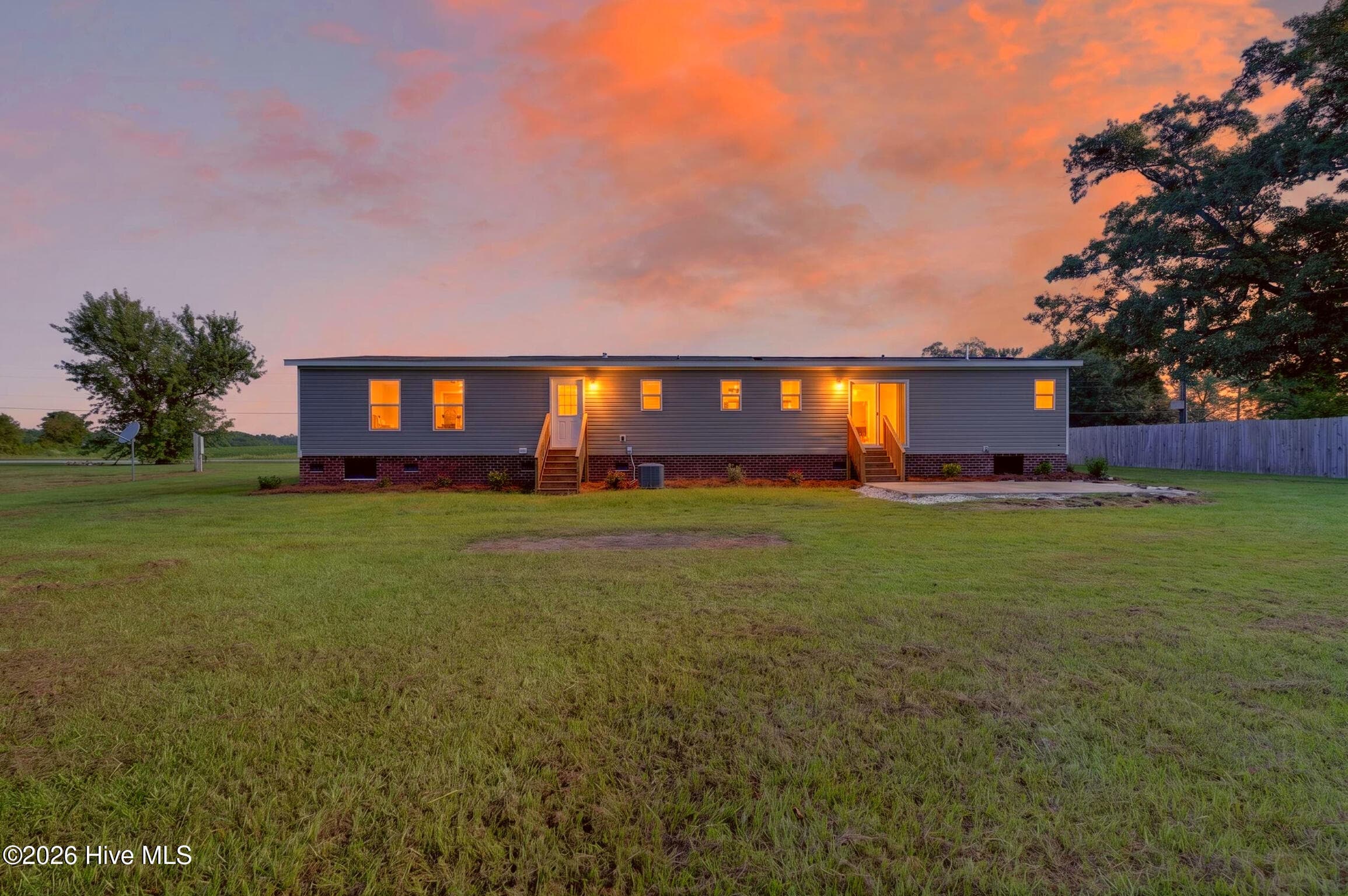 Manufactured Home at 1978 E Hanrahan Road, Ayden, NC 28513, photo 14 of 46