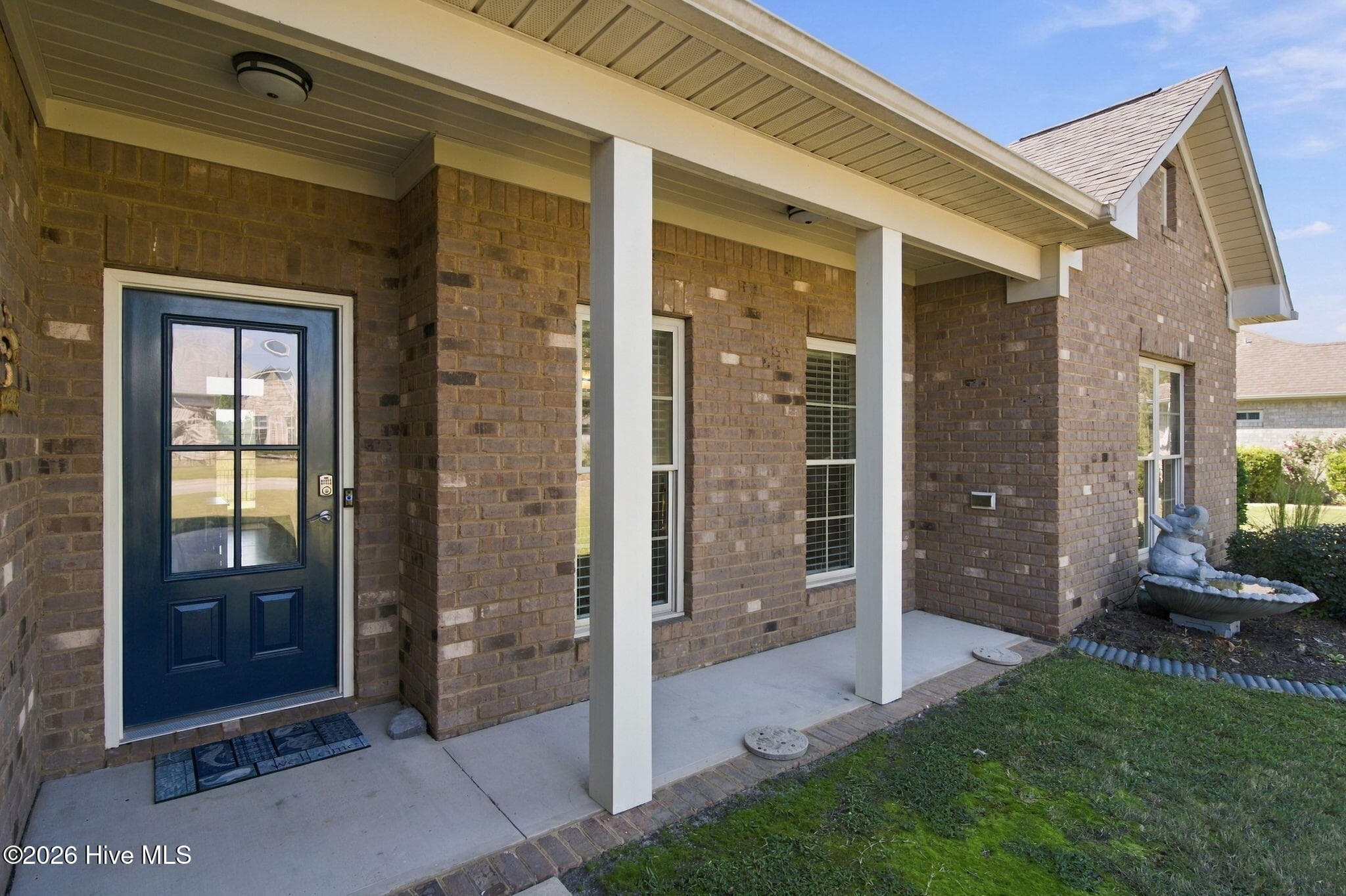 Single Family Residence at 58 Windsor Court, Hampstead, NC 28443, photo 5 of 49