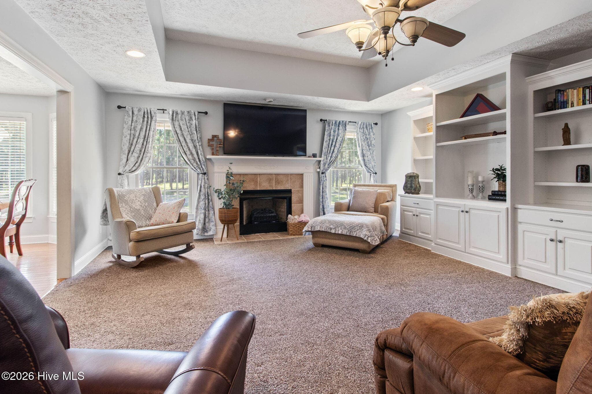 With Fireplace - 727 Mount Olive Road, Bladenboro, NC 28320