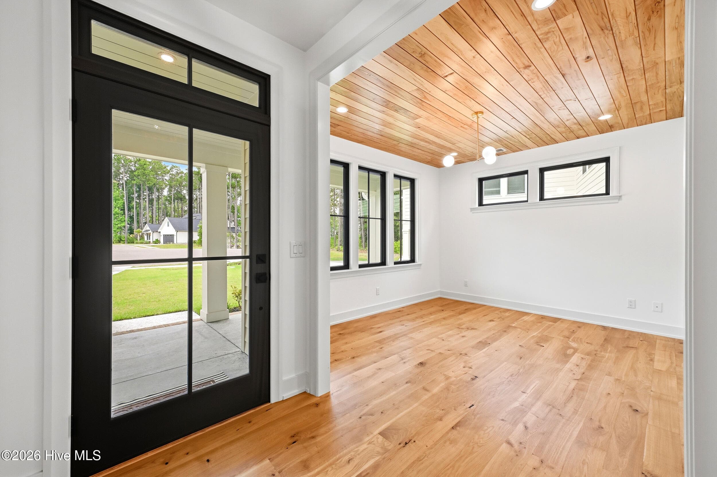 Single Family Residence at 1636 Osprey Cove Court, Wilmington, NC 28401, photo 6 of 106