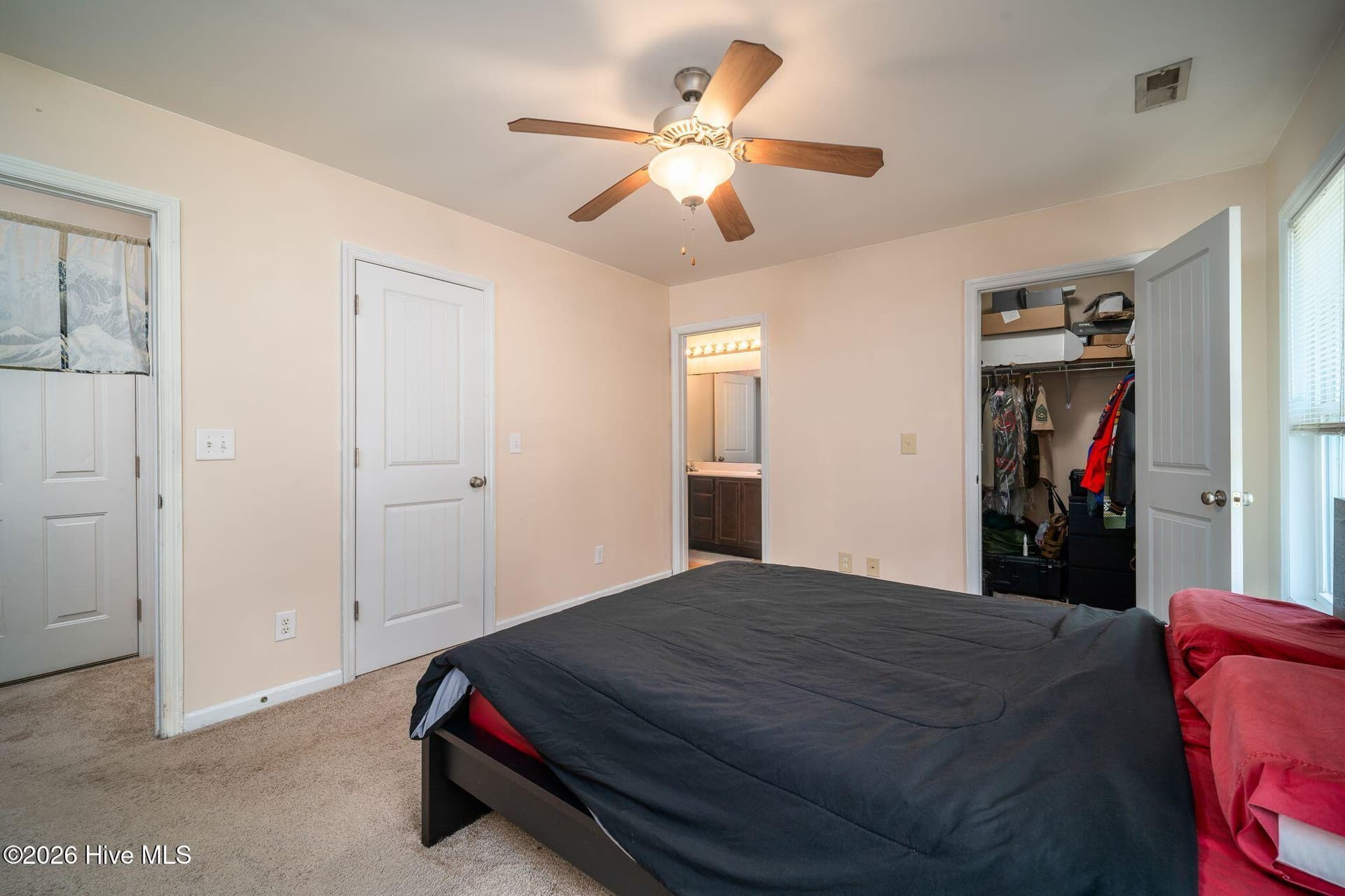 Single Family Residence at 105 Worvin Lane, Richlands, NC 28574, photo 19 of 41