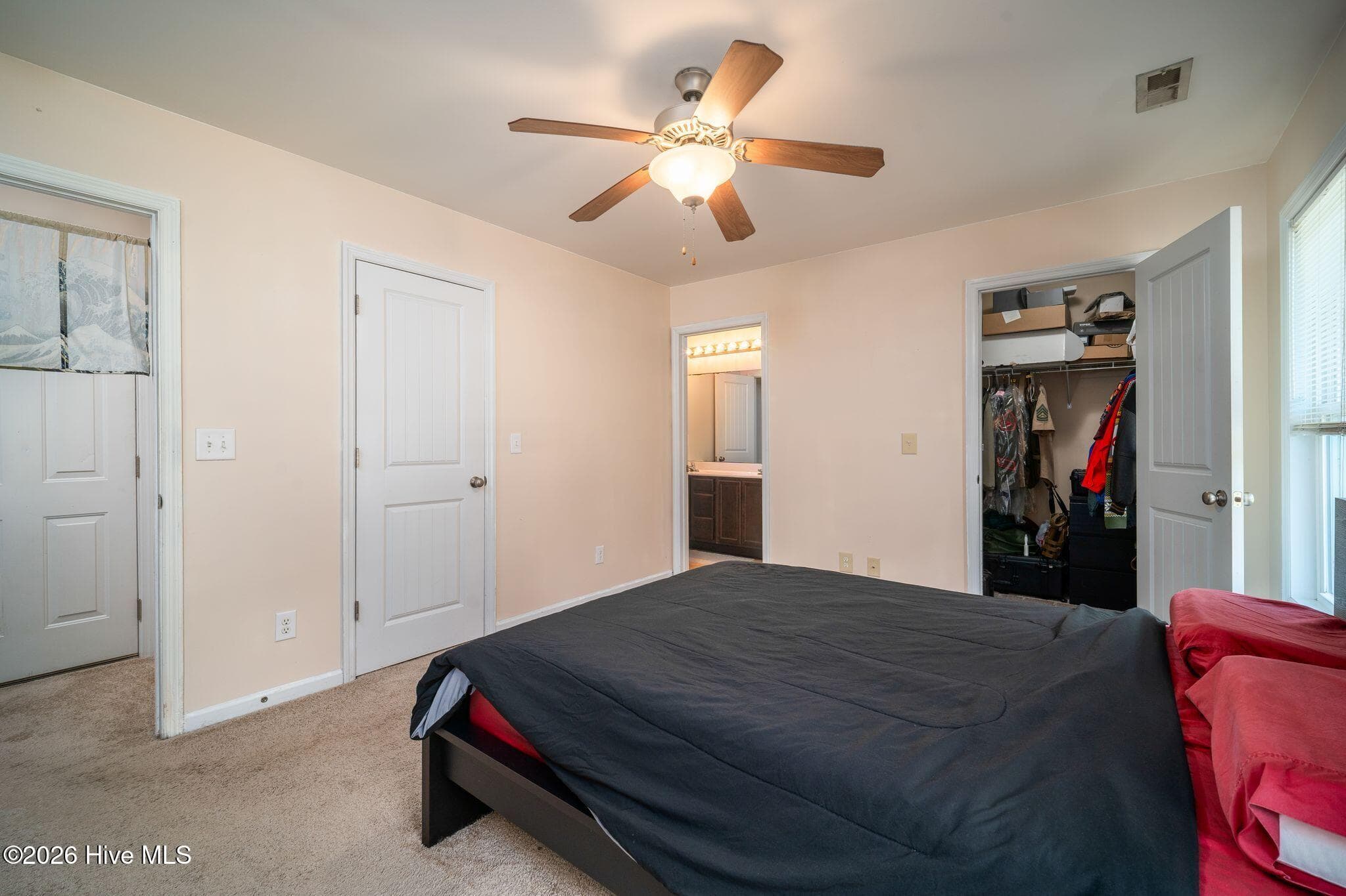 Single Family Residence at 105 Worvin Lane, Richlands, NC 28574, photo 19 of 41