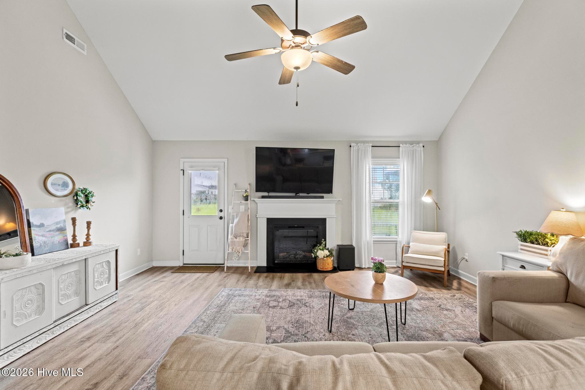 Single Family Residence at 603 Sweet Broom Court, Hubert, NC 28539, photo 6 of 38