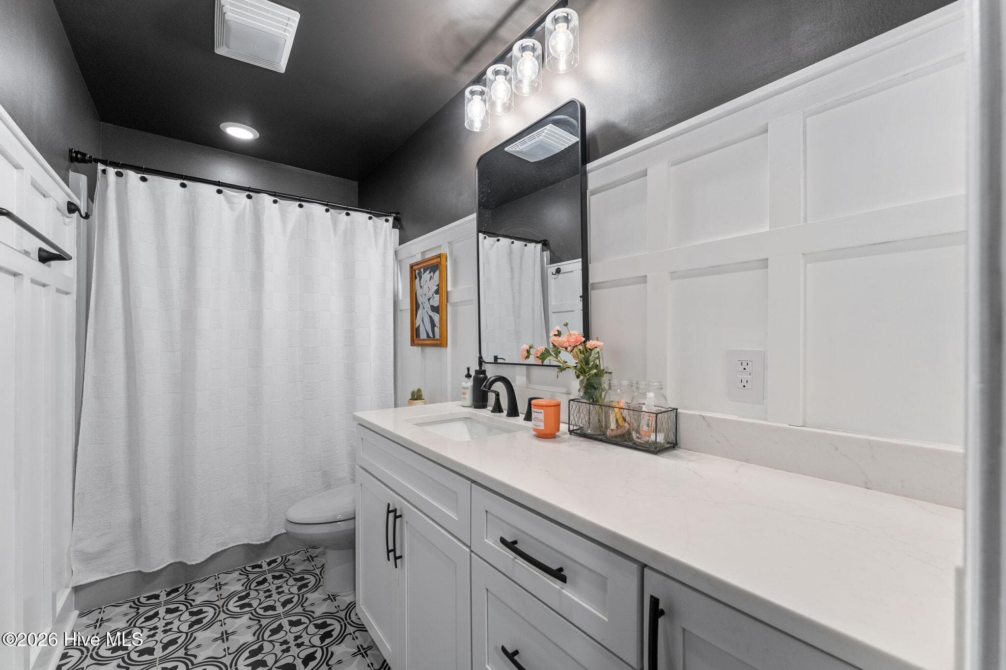 Single Family Residence at 92 Sakonnet Trail, Pinehurst, NC 28374, photo 2 of 3