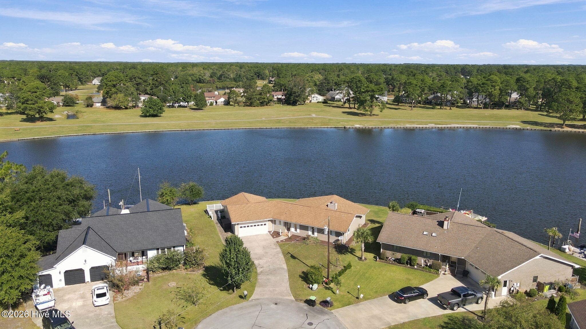 Single Family Residence at 905 Grenada Court, New Bern, NC 28560, photo 17 of 21