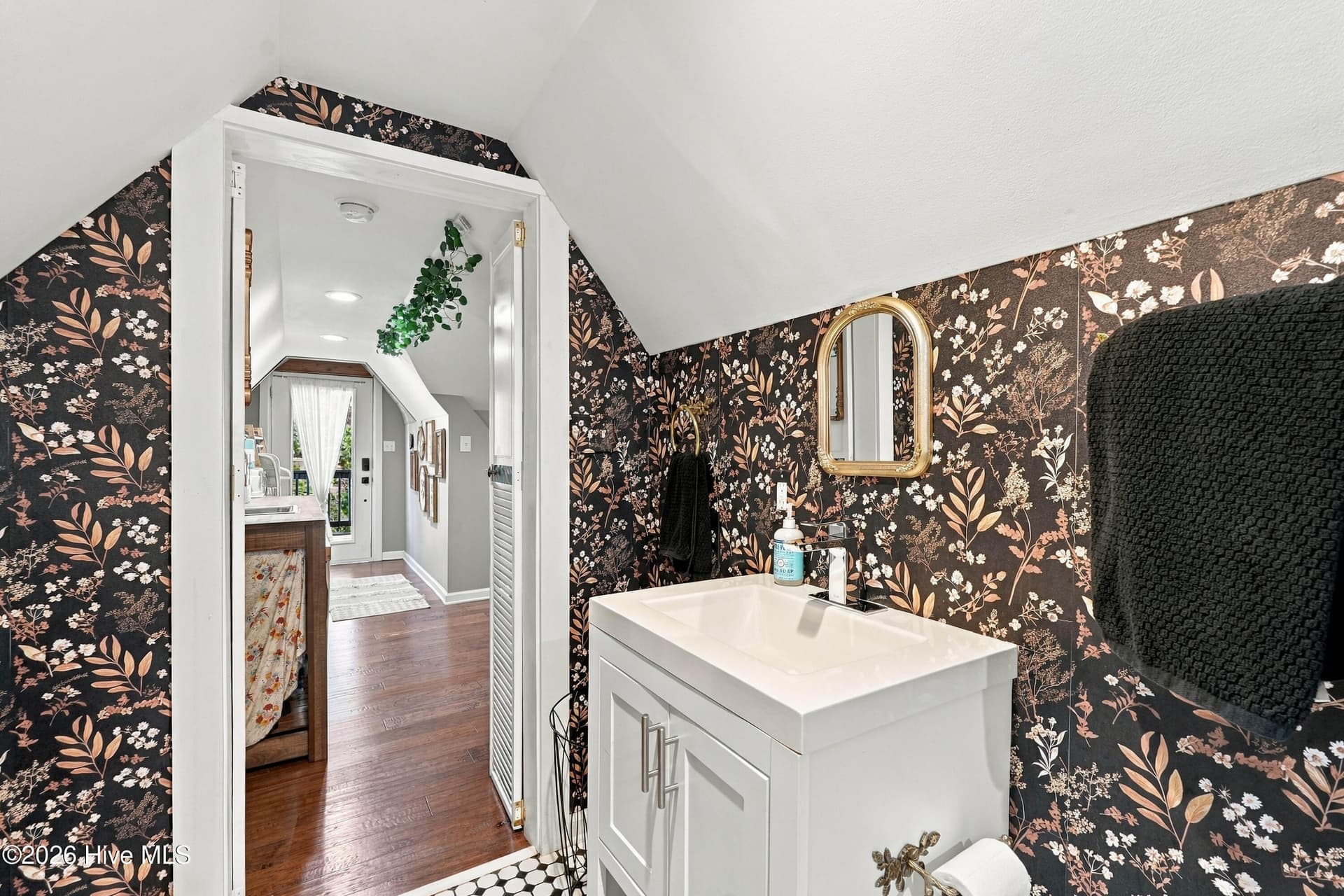 Single Family Residence at 516 N 7th Street, Wilmington, NC 28401, photo 61 of 80