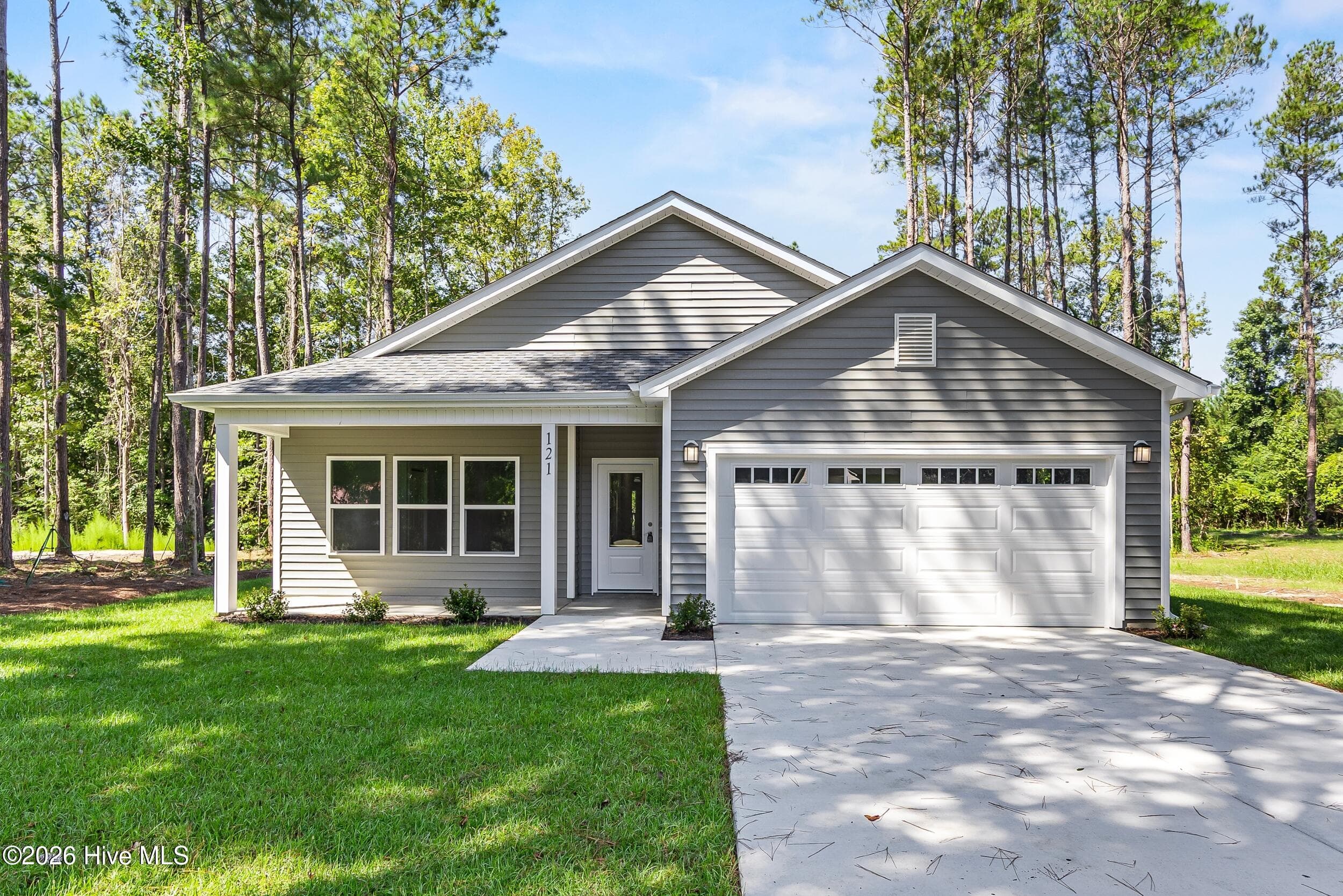 121 Neck Road SE, Bolivia, NC 28422