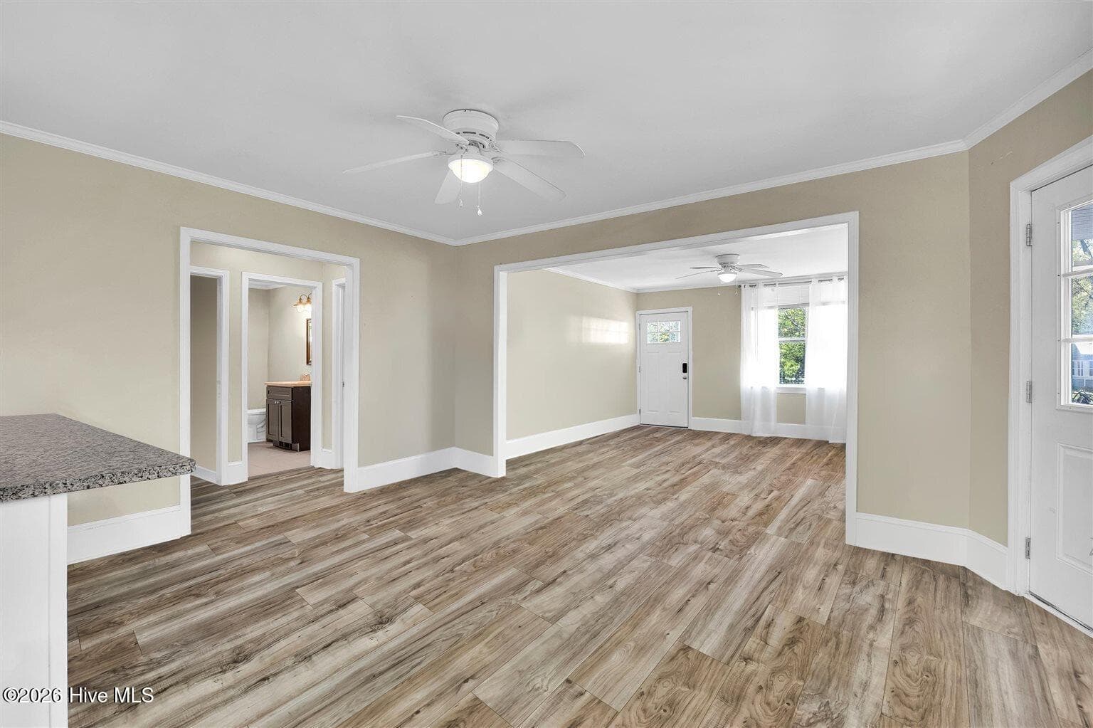 Front unit Dining/living - 305 Macmillan Avenue N, Wilmington, NC 28403