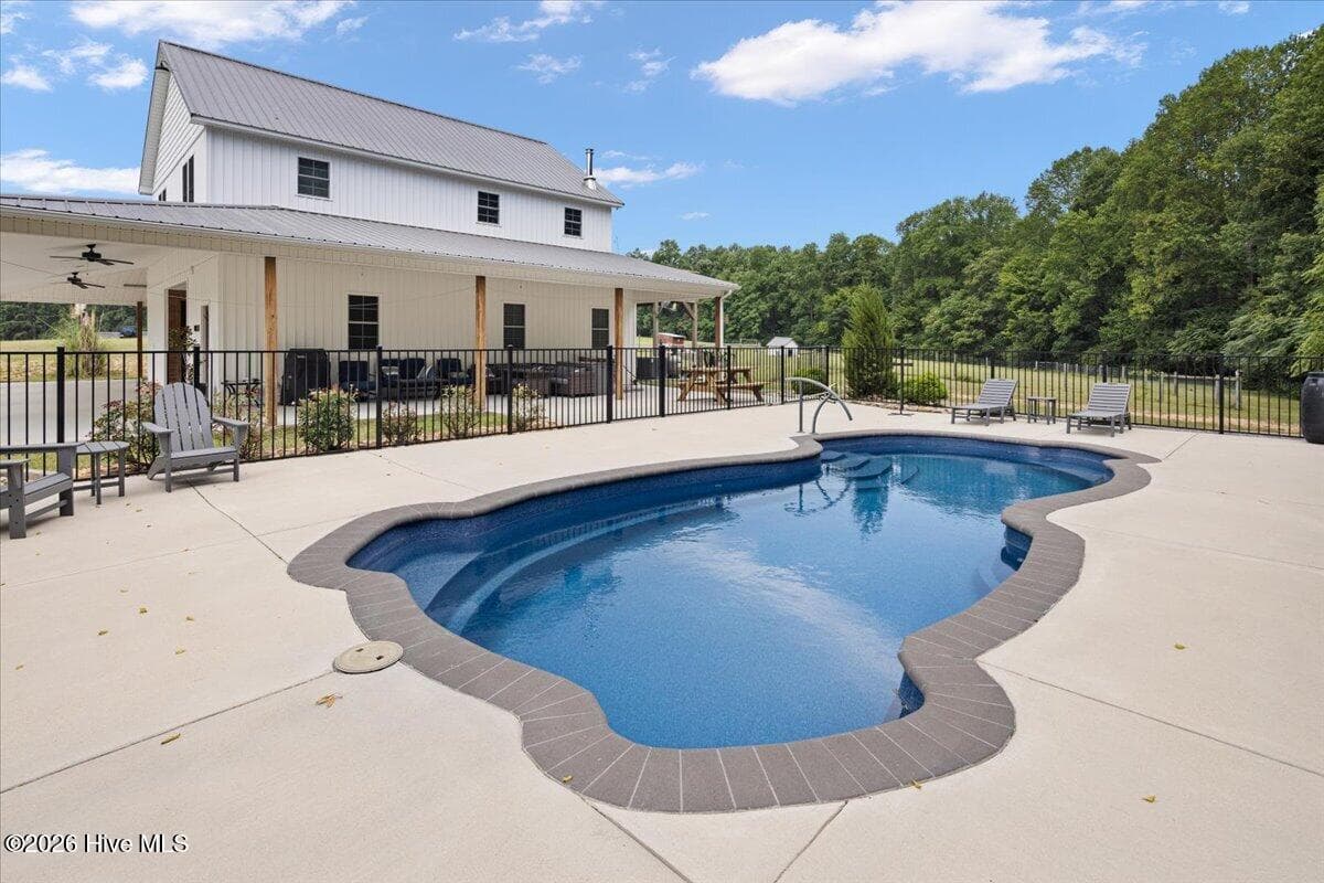 Single Family Residence at 491 Stage Road, Carthage, NC 28327, photo 13 of 42