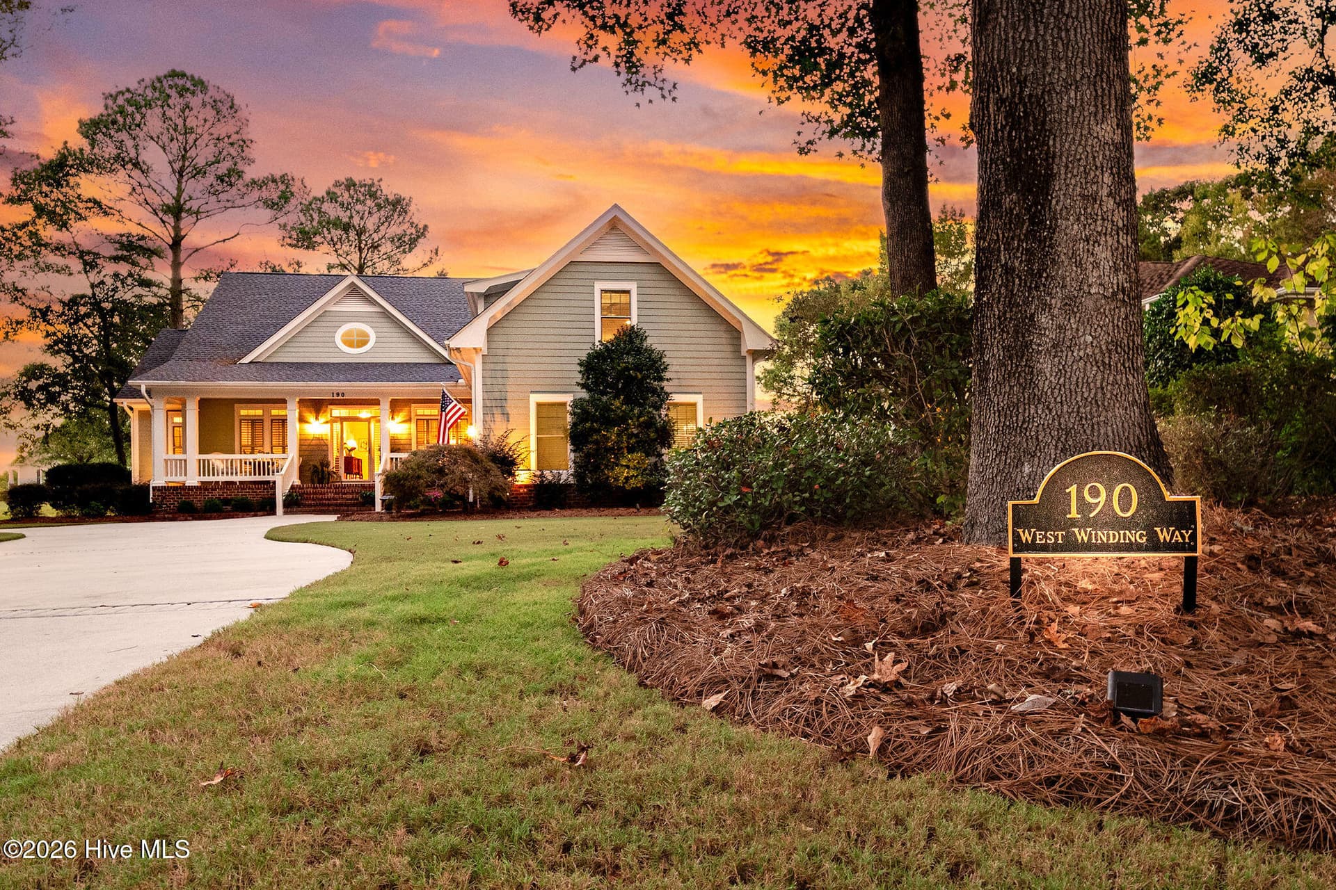 Single Family Residence at 190 W Winding Way, Wallace, NC 28466