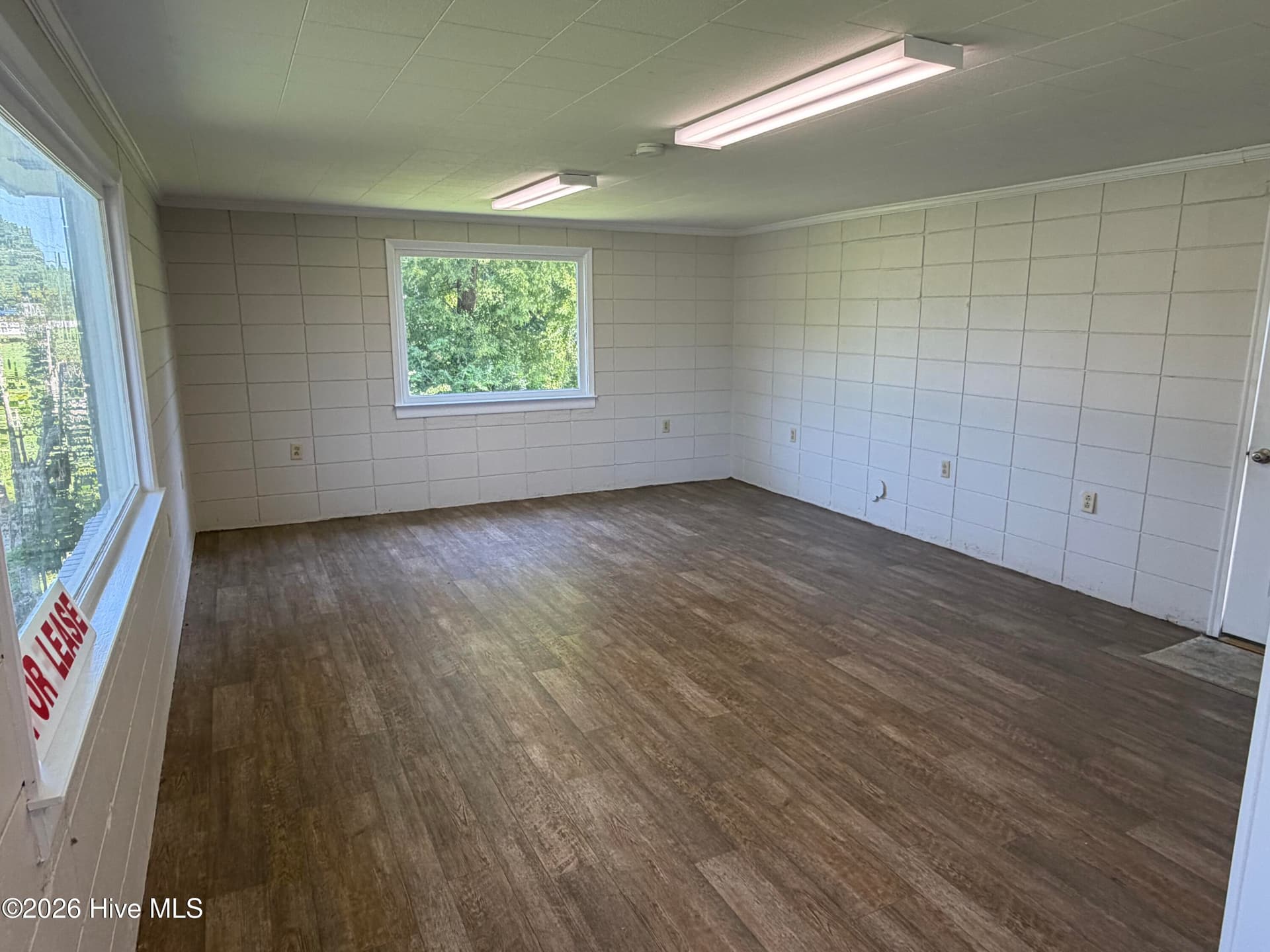 Office at 312 N Us 17, Holly Ridge, NC 28445, photo 2 of 8