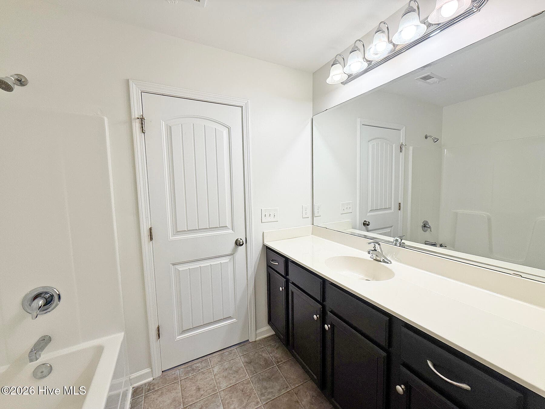 Townhouse at 4312 Eleuthera Lane, Wilmington, NC 28412, photo 27 of 40