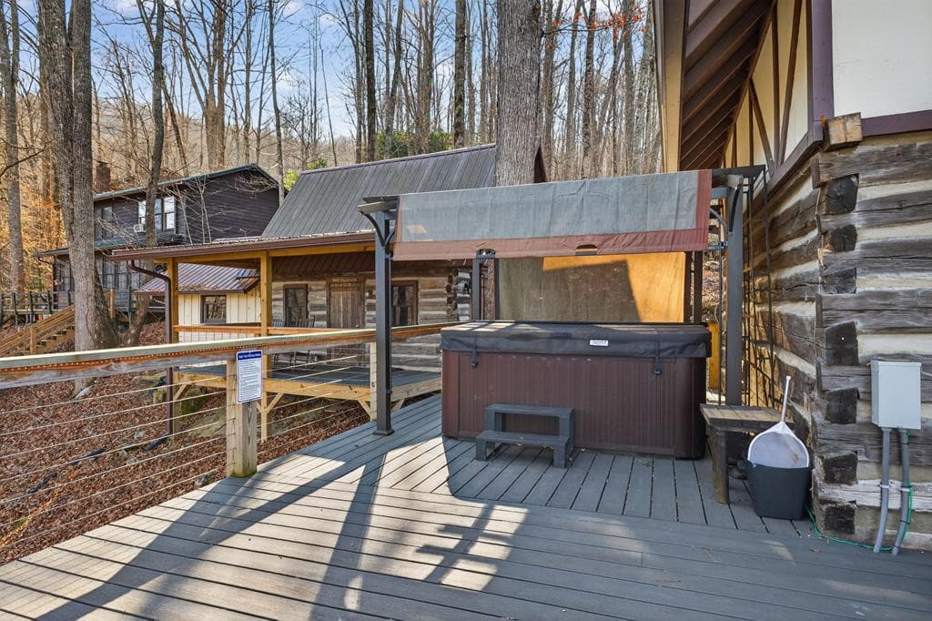 Single Family Residence at 124 Mount Mariah Road, Topton, NC 28781, photo 2 of 5