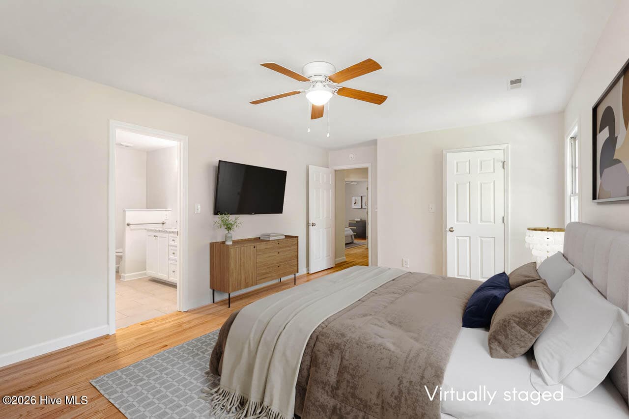 Single Family Residence at 113 Riverbirch Point, Carrboro, NC 27510, photo 18 of 47