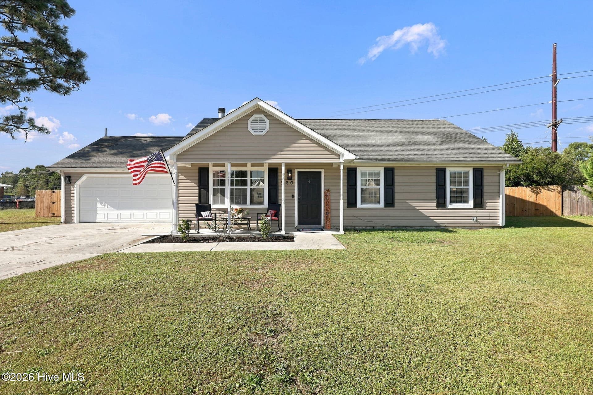 320 Josie Court, Hubert, NC 28539