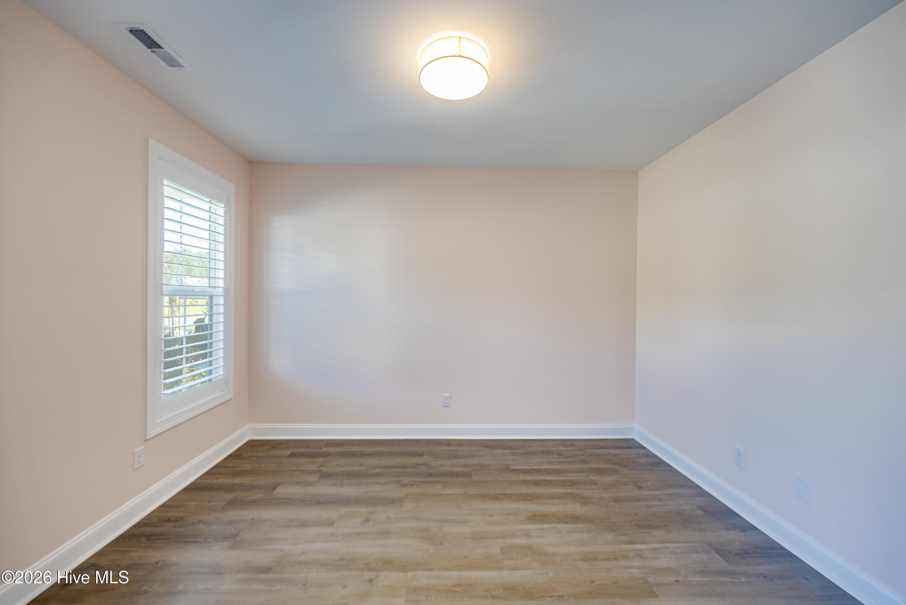Single Family Residence at 1002 Brighton Drive, New Bern, NC 28562, photo 25 of 53