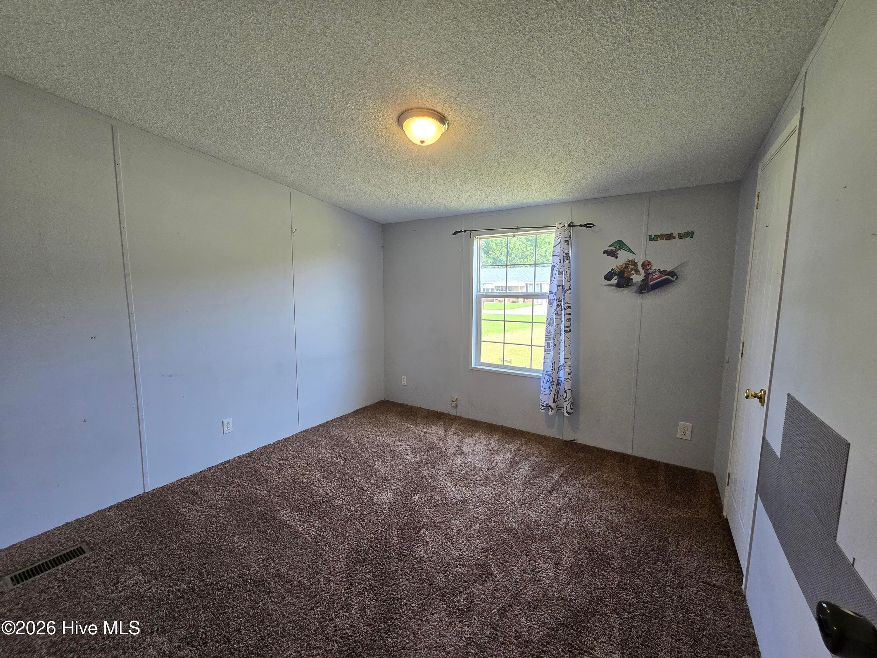 Manufactured Home at 307 Kimberly Court, Elizabeth City, NC 27909, photo 16 of 20