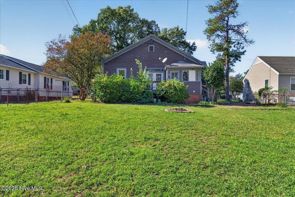 Single Family Residence at 410 Charlotte Street, Roanoke Rapids, NC 27870, photo 32 of 33