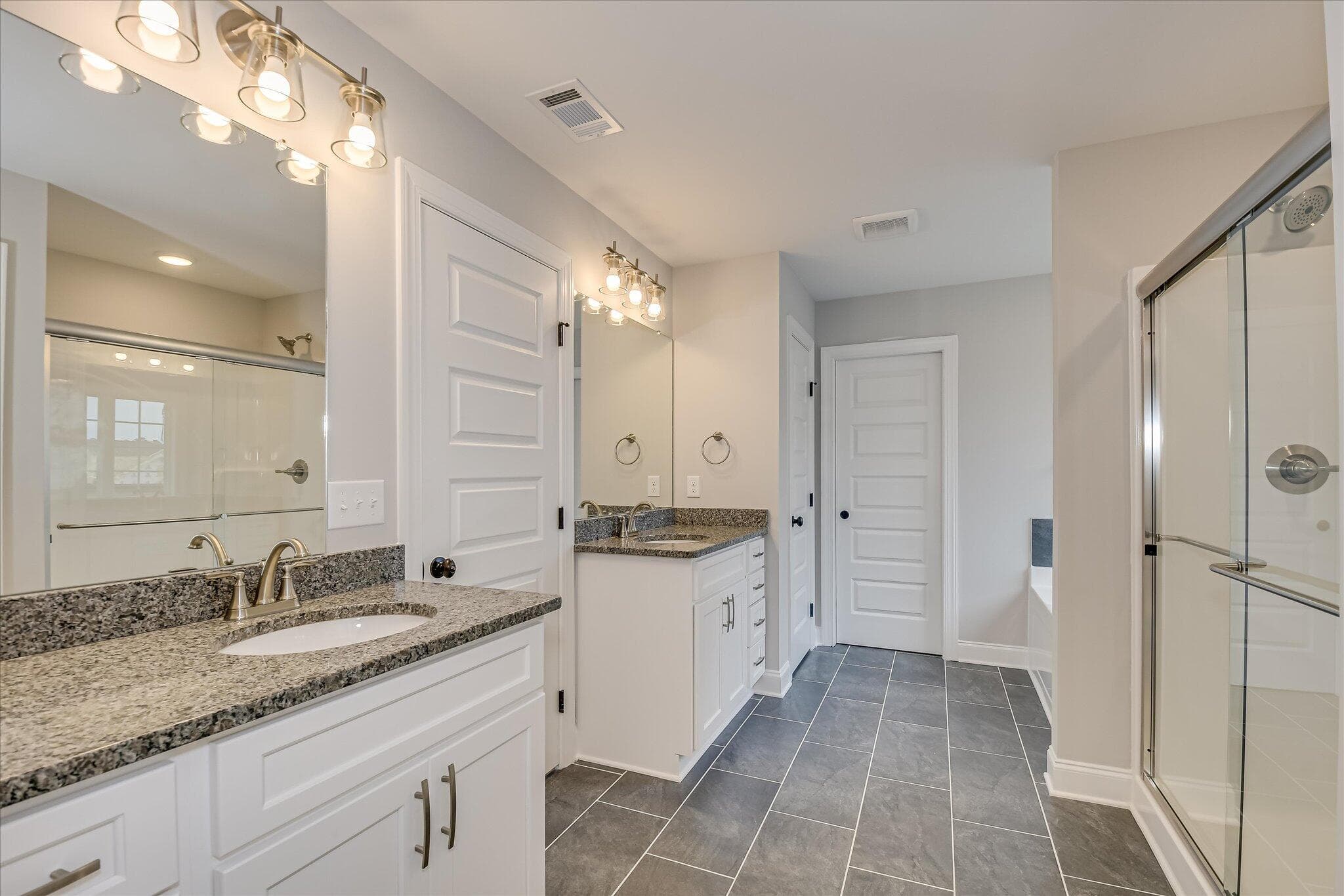 Single Family Residence at 919 Walker Point Drive, Grovetown, GA 30813, photo 2 of 3