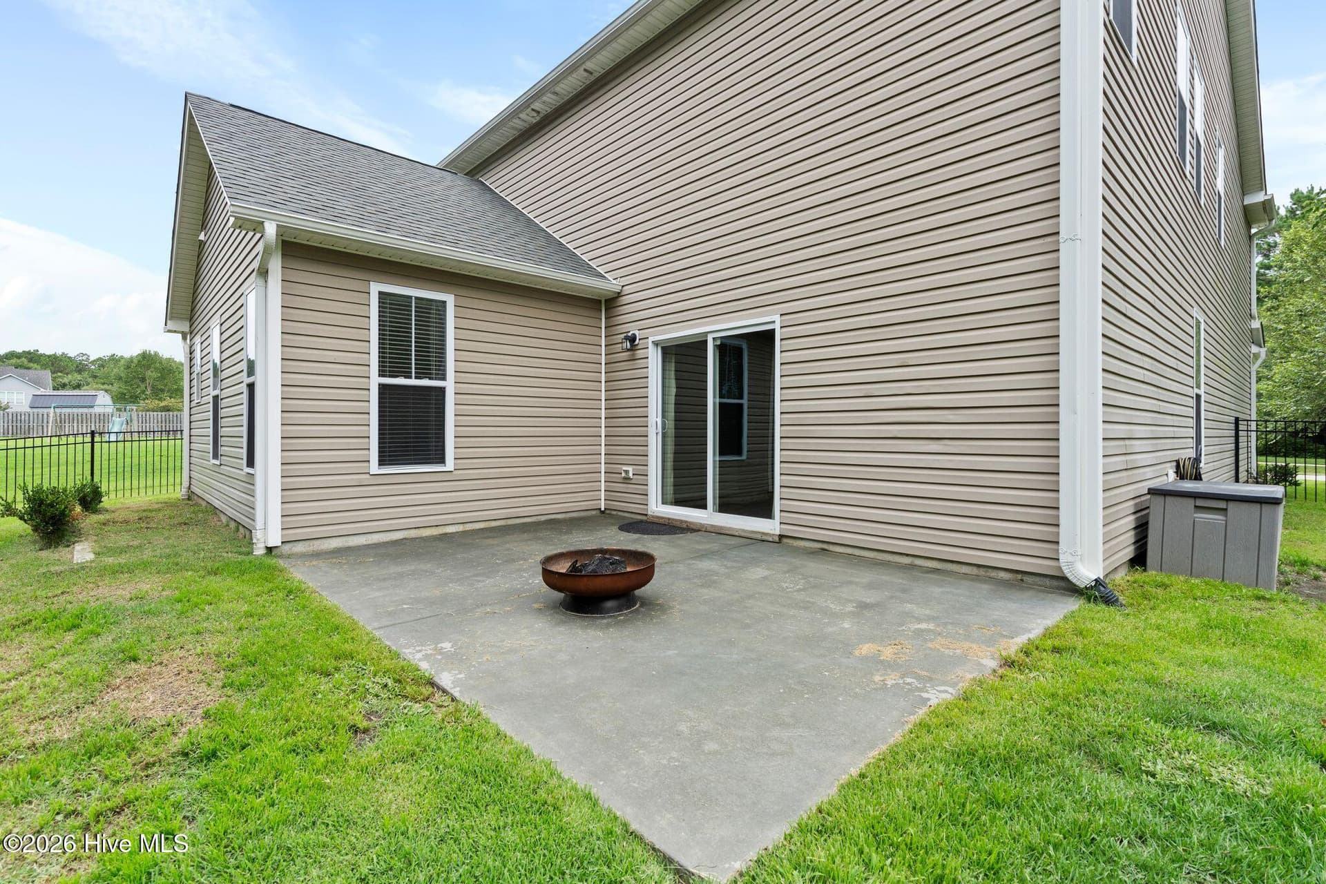 Single Family Residence at 115 Bunchberry Court, Hampstead, NC 28443, photo 47 of 54