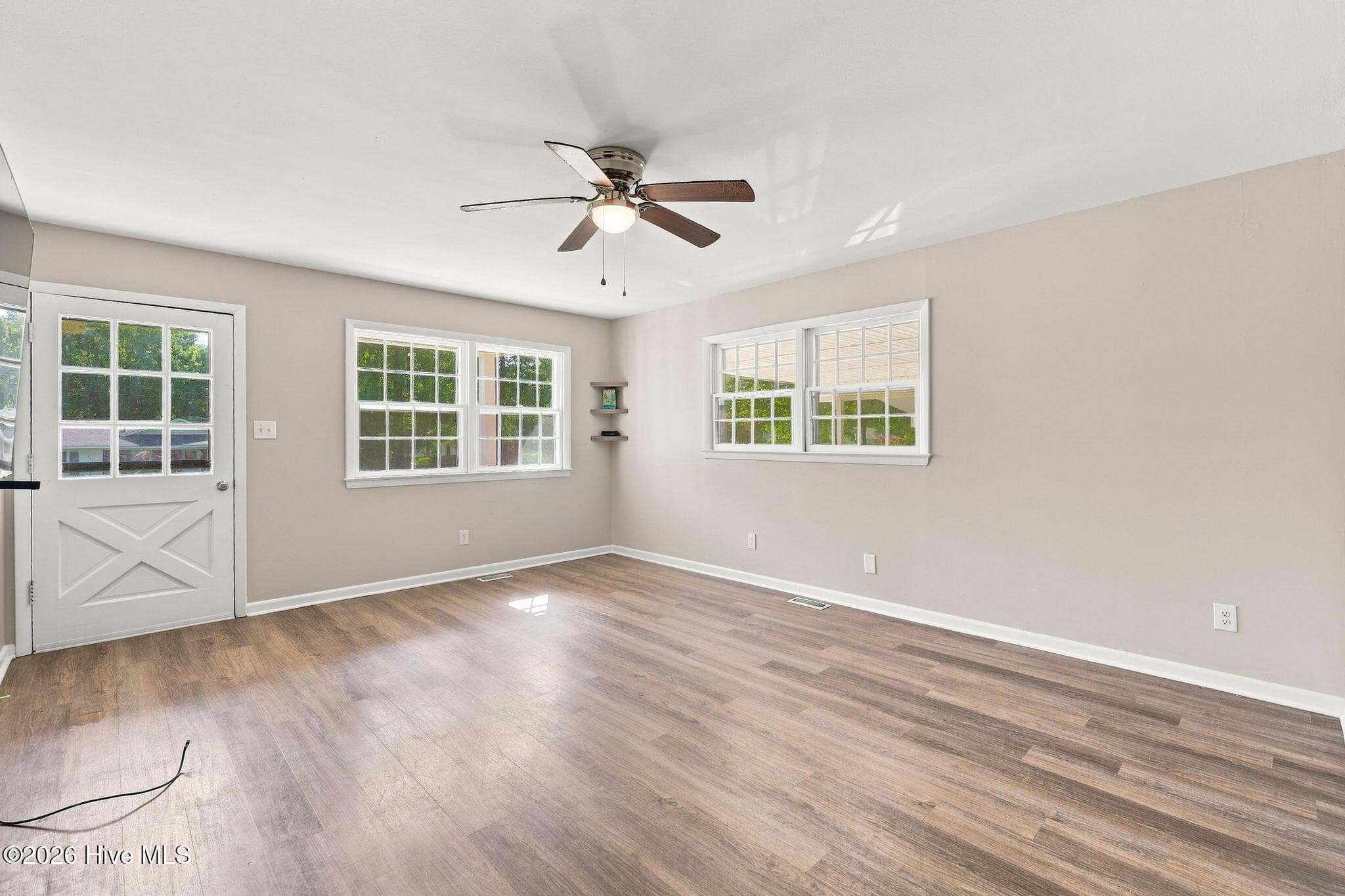 Single Family Residence at 103 Arthur Court, Jacksonville, NC 28546, photo 10 of 49