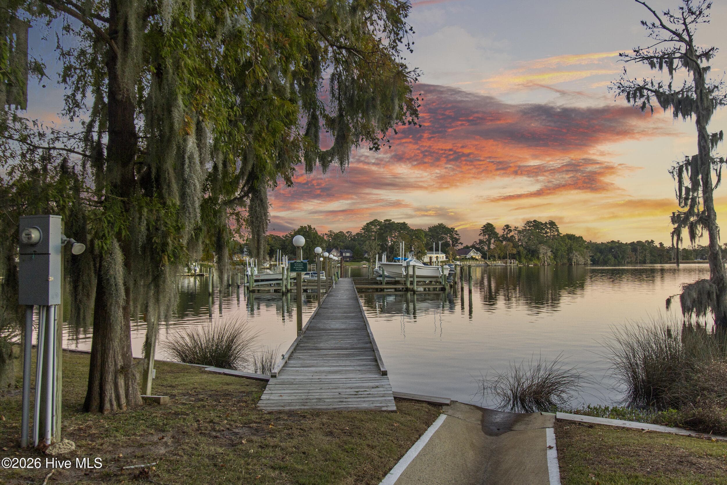 Waterview - 5 Batts Hill Road, New Bern, NC 28562
