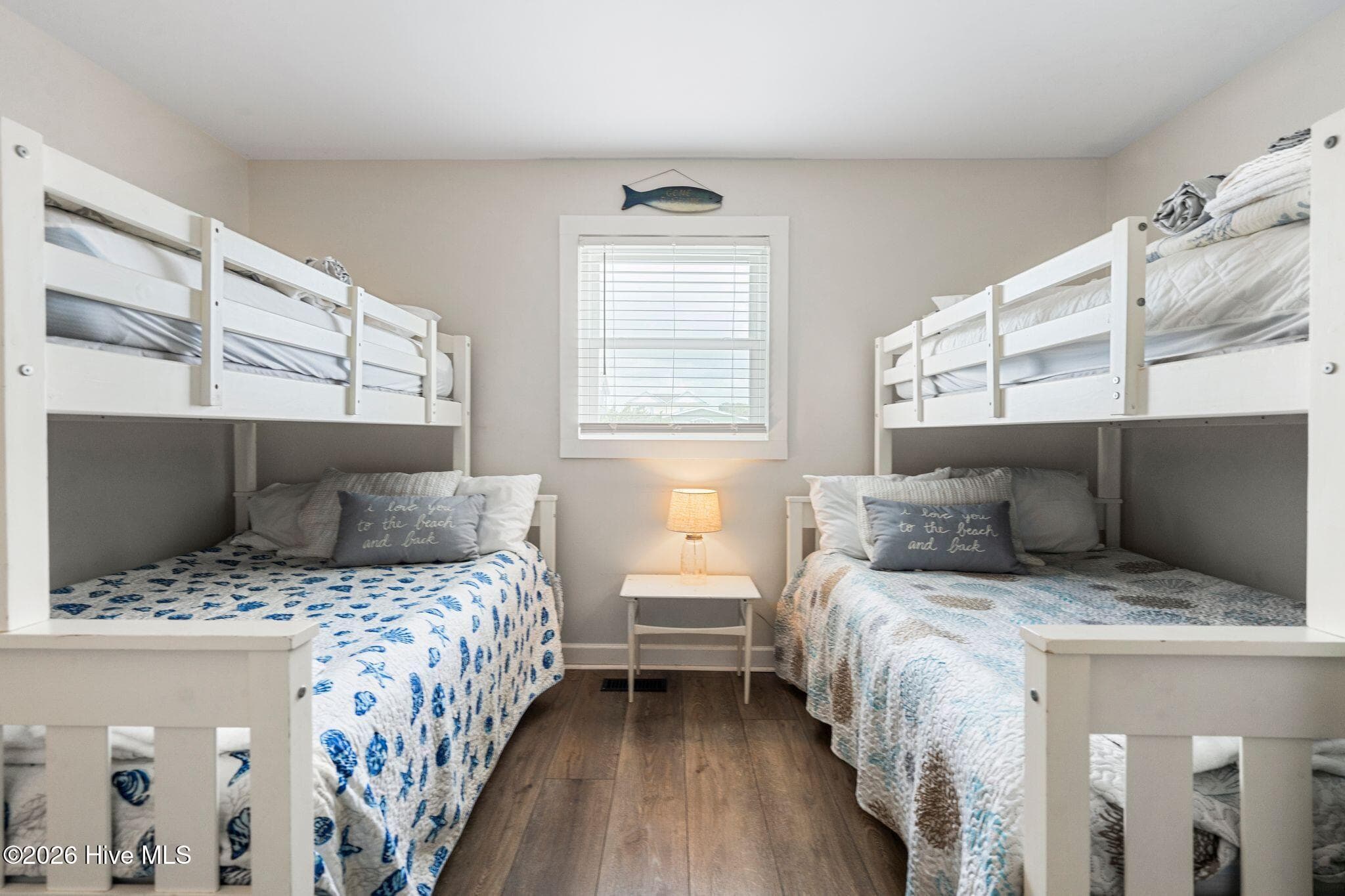 Sleep four, then send everybody outside to the beach. - 129 S Anderson Boulevard A, Topsail Beach, NC 28445