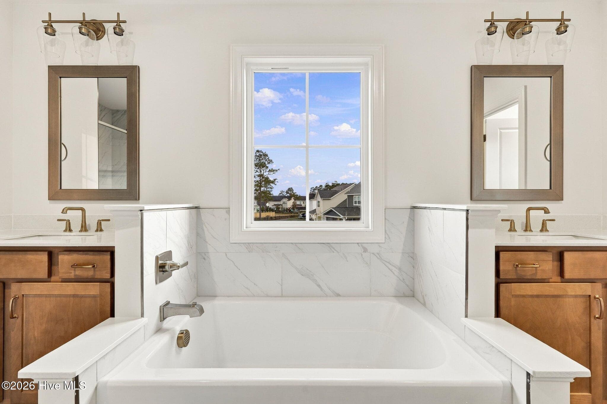 Owners Bath - 510 Amersham Road, Carthage, NC 28327