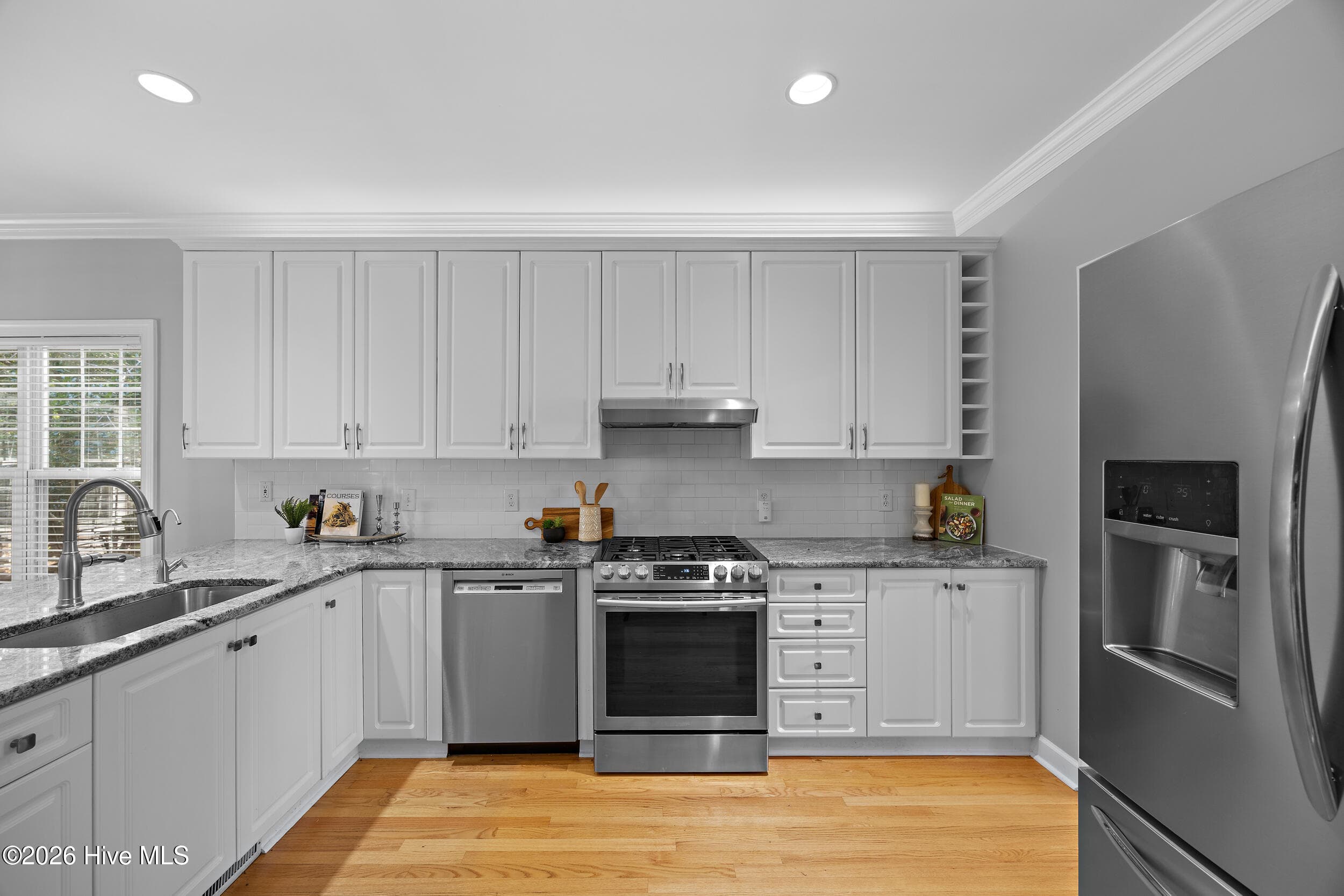 Single Family Residence at 4728 Wedgefield Drive, Wilmington, NC 28409, photo 10 of 50