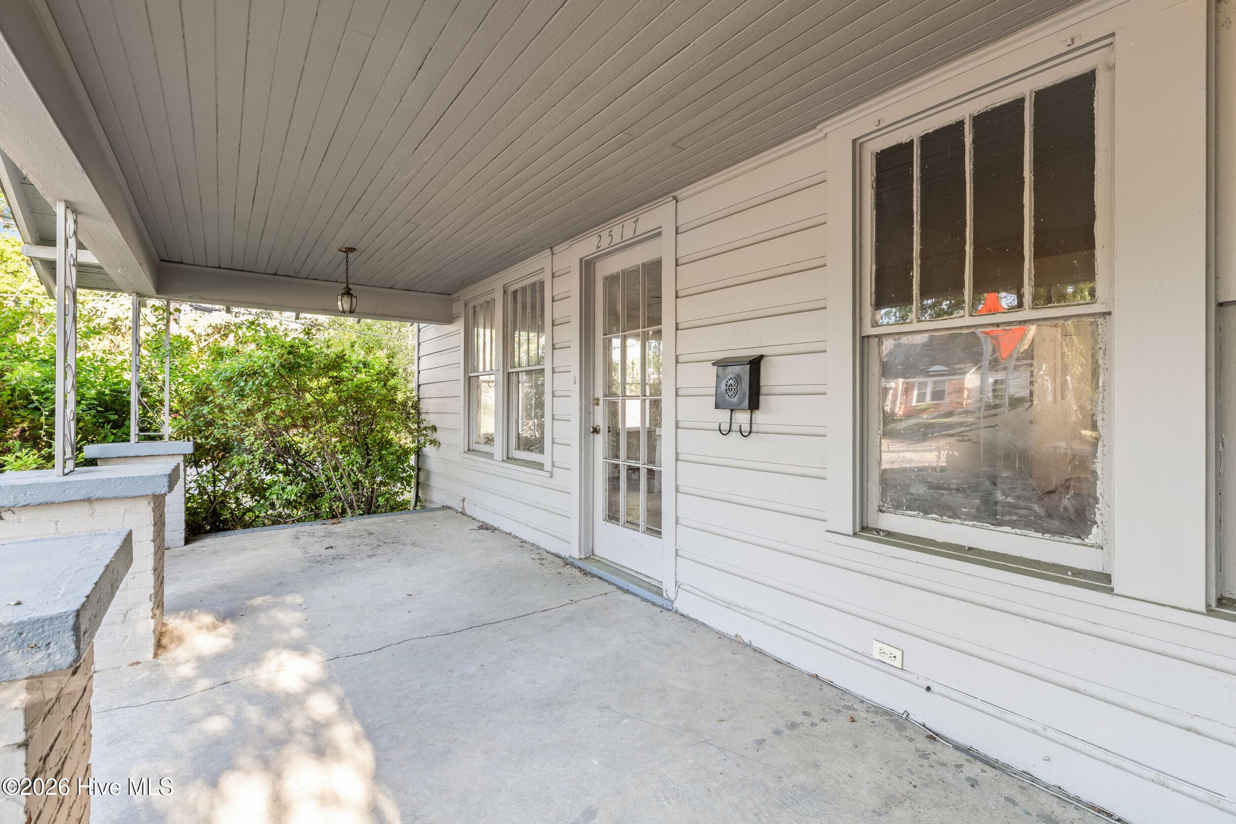 Single Family Residence at 2517 Wrightsboro Road, Augusta, GA 30904, photo 5 of 62