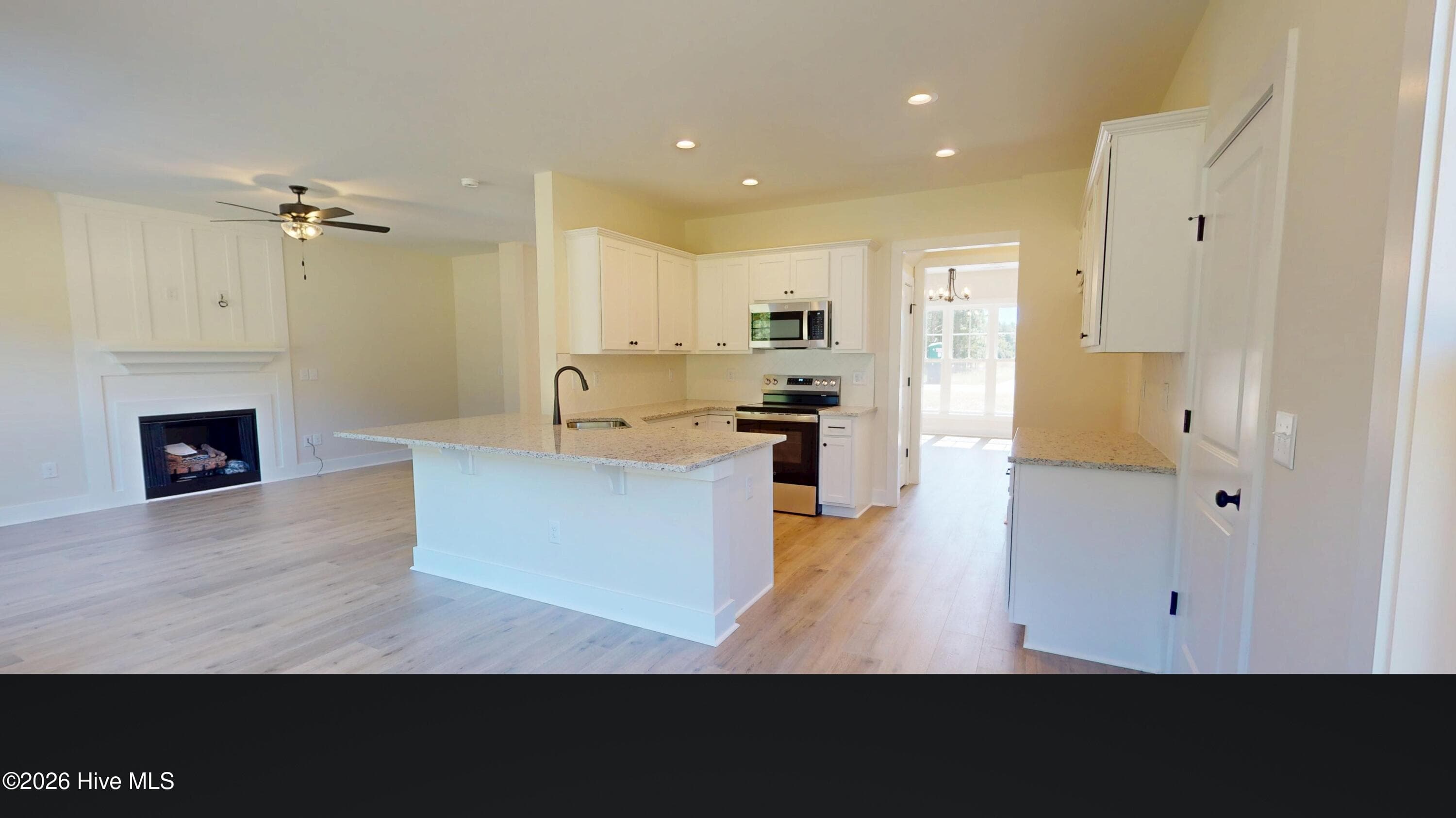 Single Family Residence at 201 Spring Meadows Drive, Aberdeen, NC 28315, photo 2 of 3