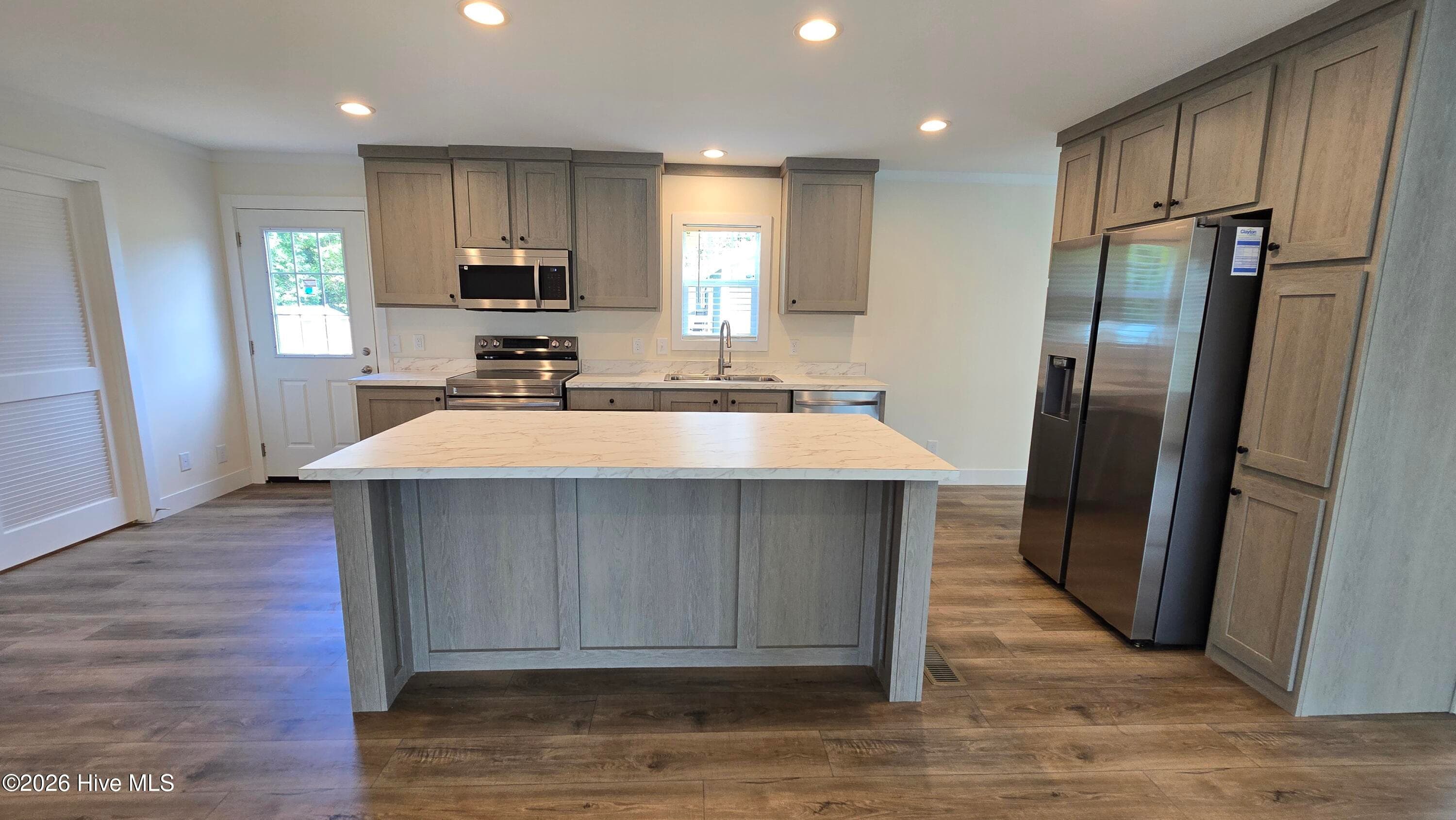 Manufactured Home at 106 Dundee Trail, Holly Ridge, NC 28445, photo 21 of 46