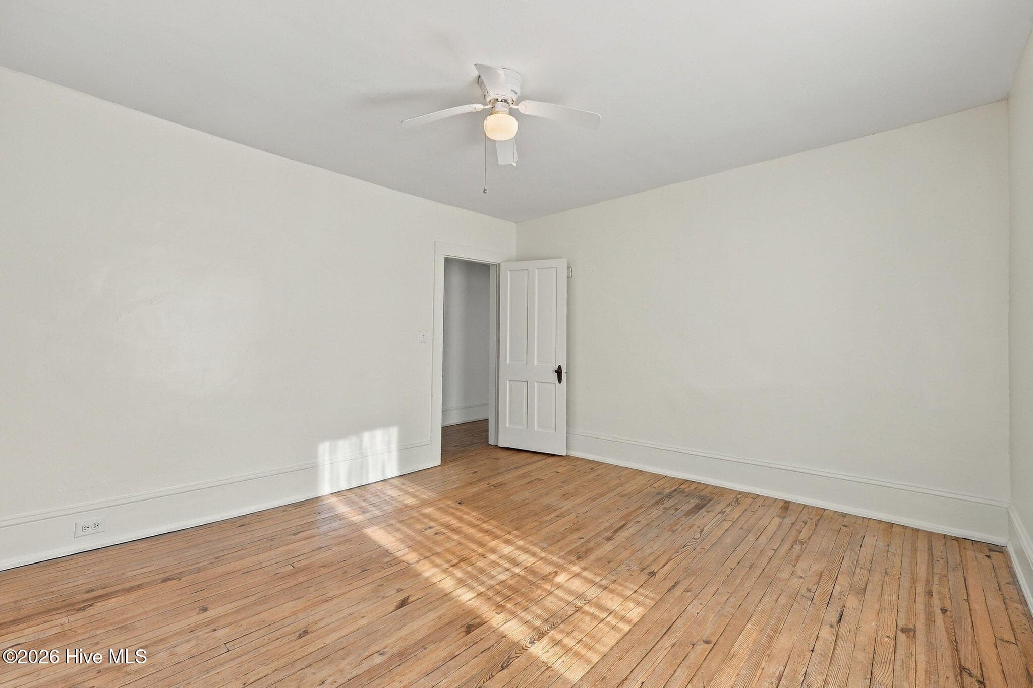 Business at 122 W 5th Street, Washington, NC 27889, photo 54 of 81