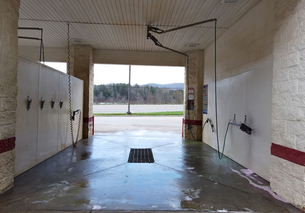 Commercial Sale at 692 E Highway 515, Blairsville, GA 30512, photo 2 of 3