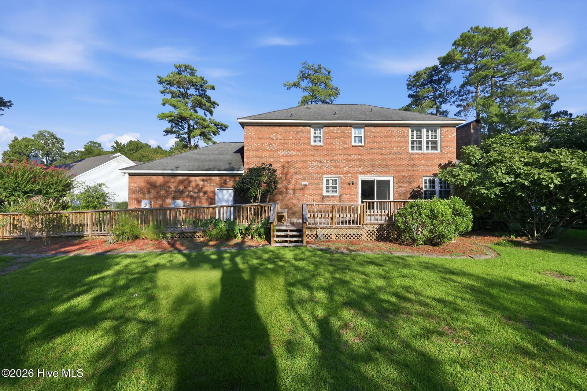 Single Family Residence at 1053 Colleton Way, Trent Woods, NC 28562, photo 6 of 57