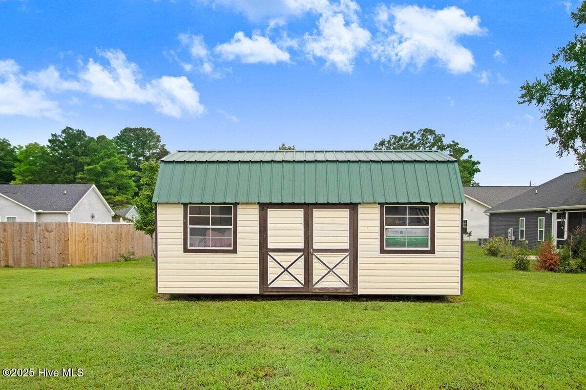 Commercial Sale at 112 S Pine Street, Princeton, NC 27569, photo 4 of 10