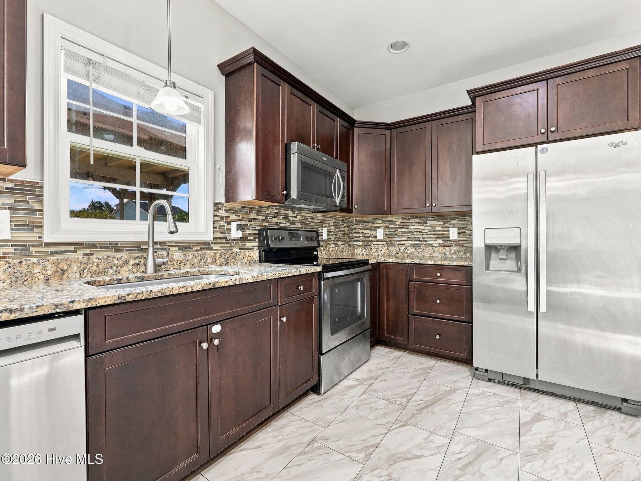 Single Family Residence at 203 Chestwood Drive, Hubert, NC 28539, photo 15 of 48