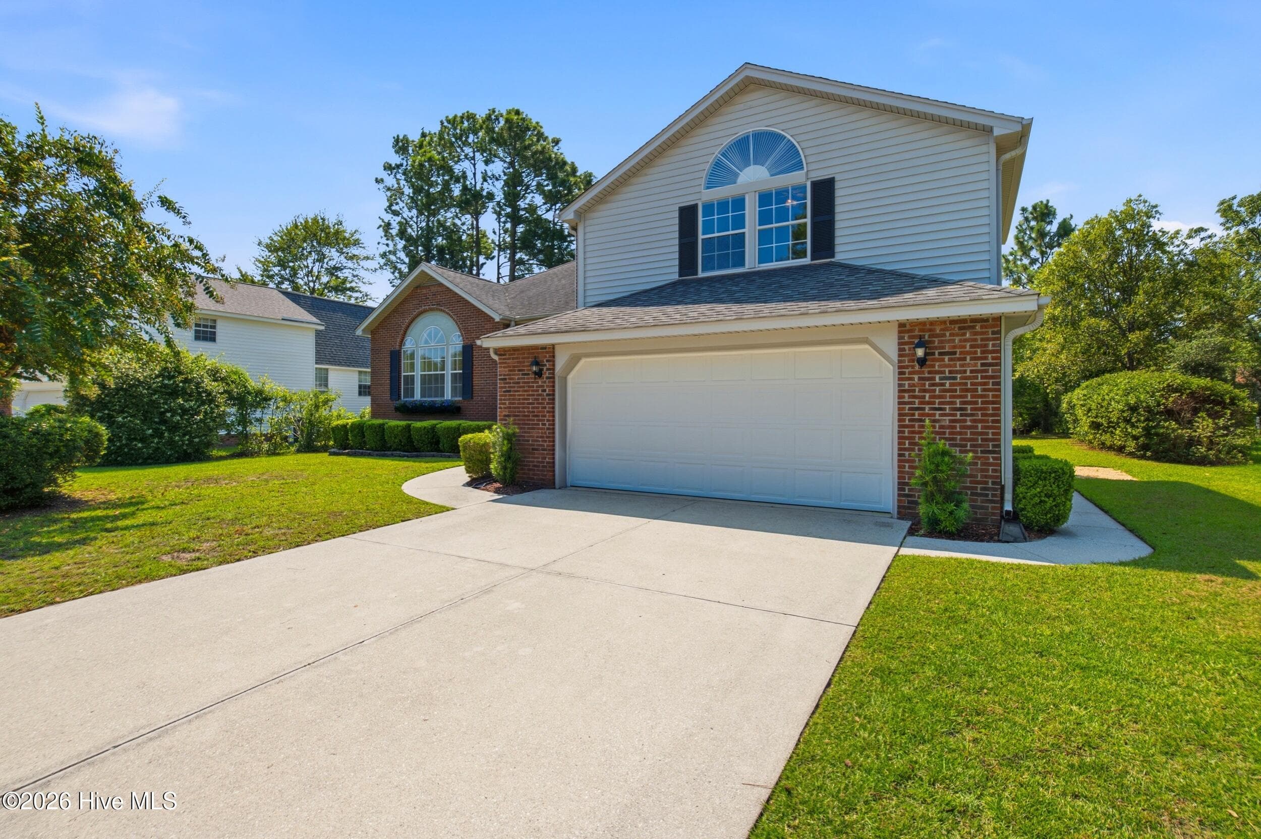 Single Family Residence at 6912 Haberdeen Drive, Wilmington, NC 28411, photo 4 of 73