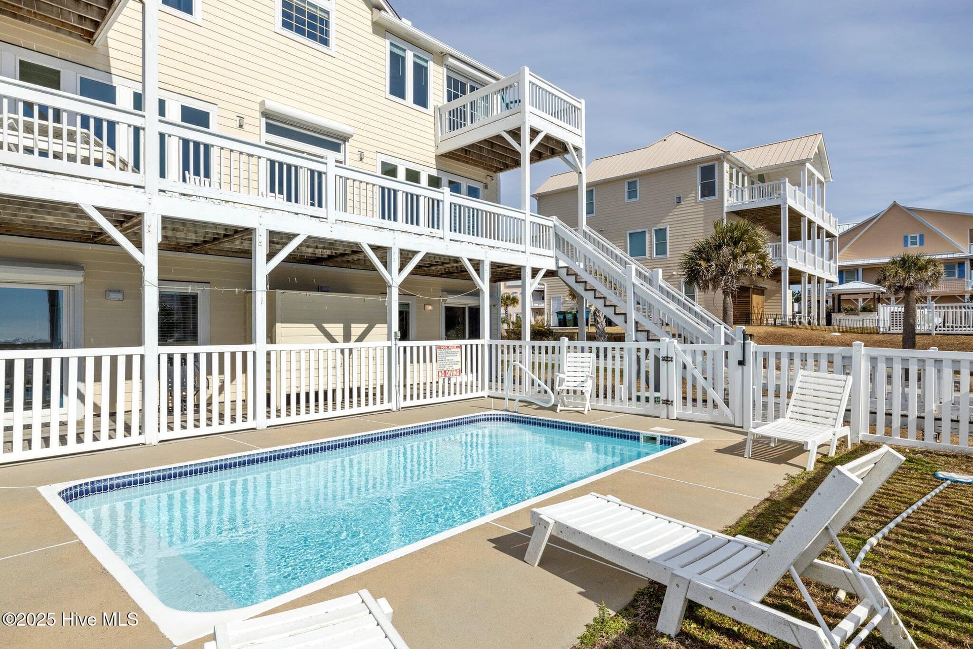 Single Family Residence at 9711 Dolphin Ridge Road, Emerald Isle, NC 28594, photo 4 of 37