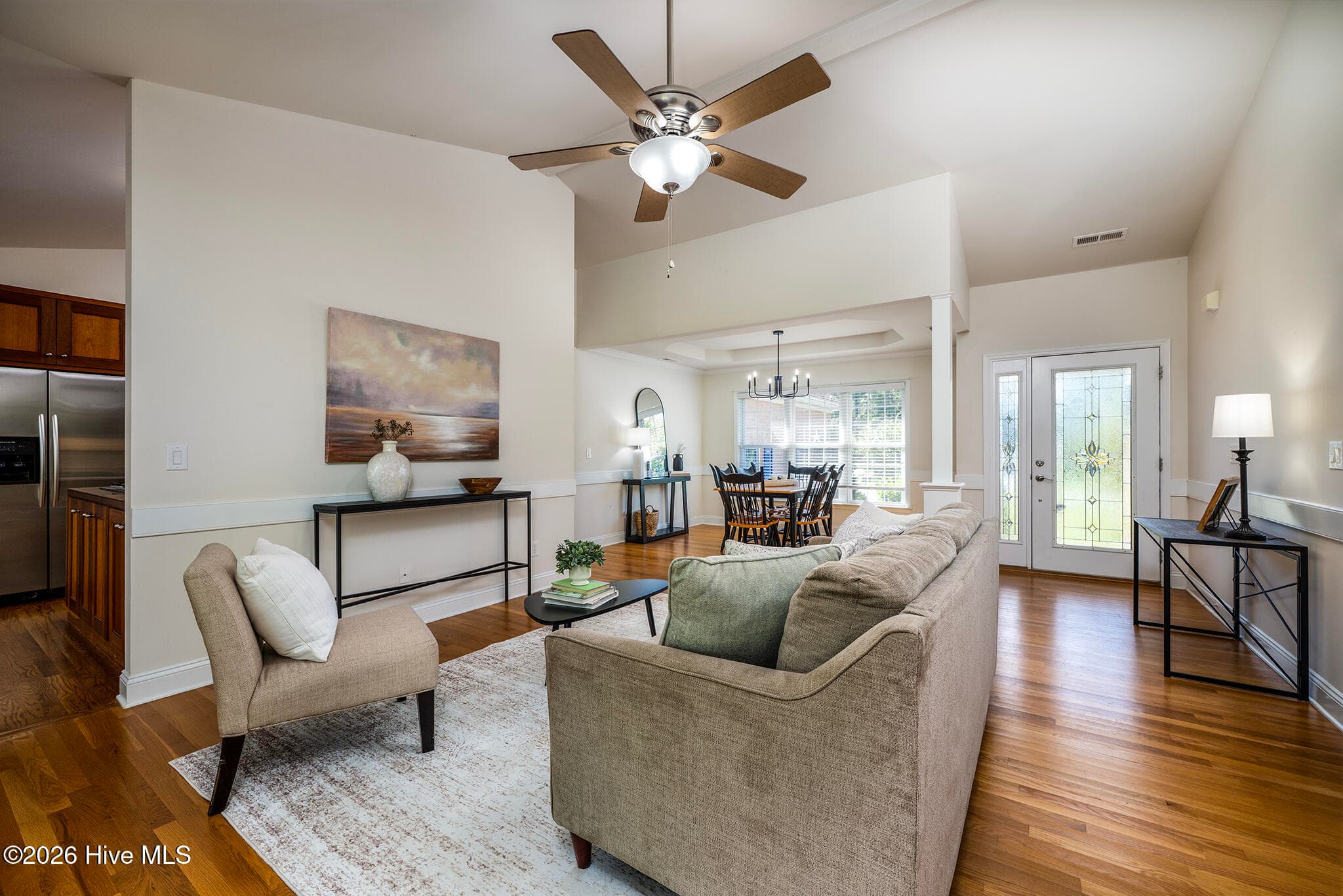 Open Concept Living on the 1st Floor Under a Vaulted Ceiling - 5505 Blackbeard Lane, New Bern, NC 28560