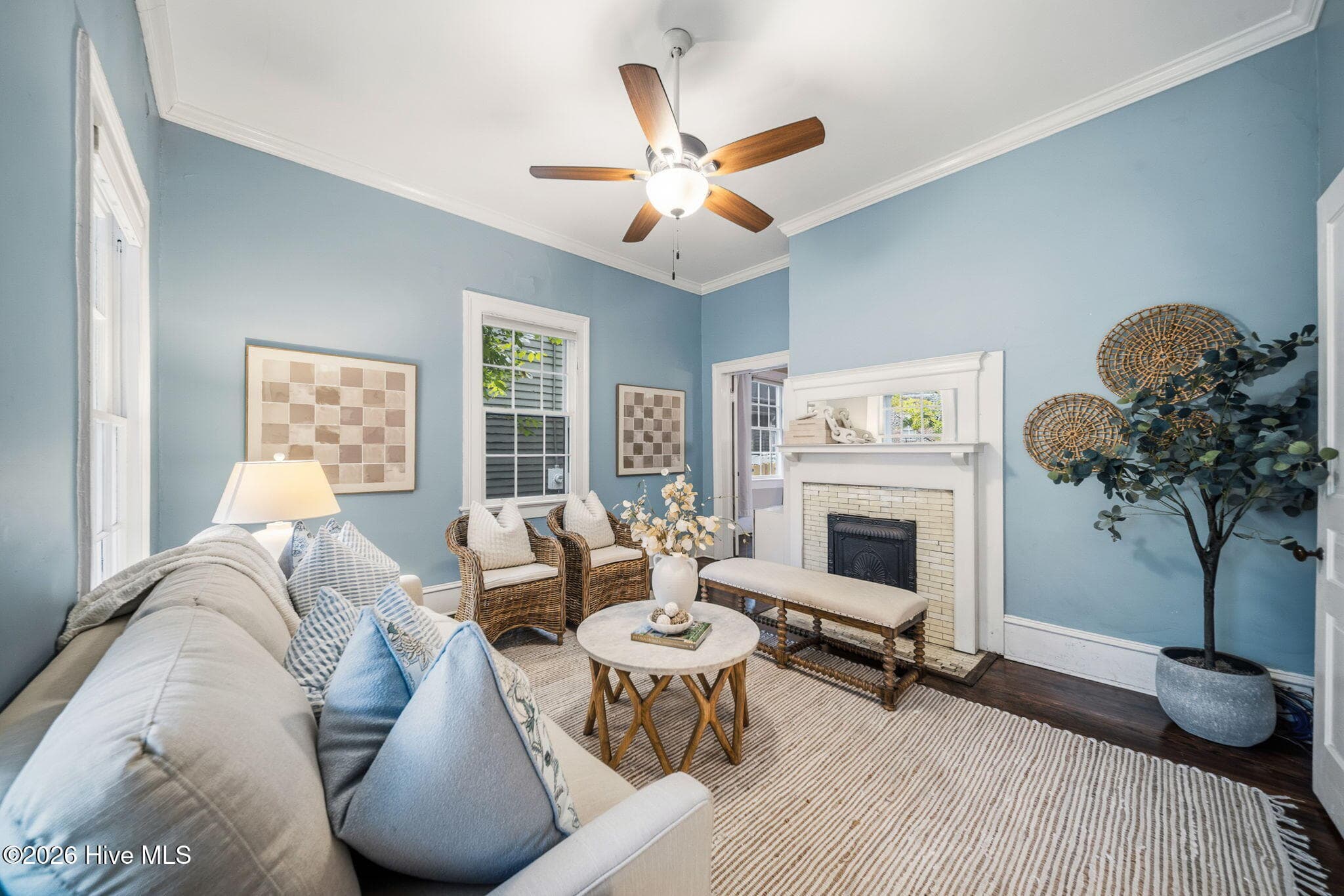 Single Family Residence at 106 Castle Street, Wilmington, NC 28401, photo 9 of 54