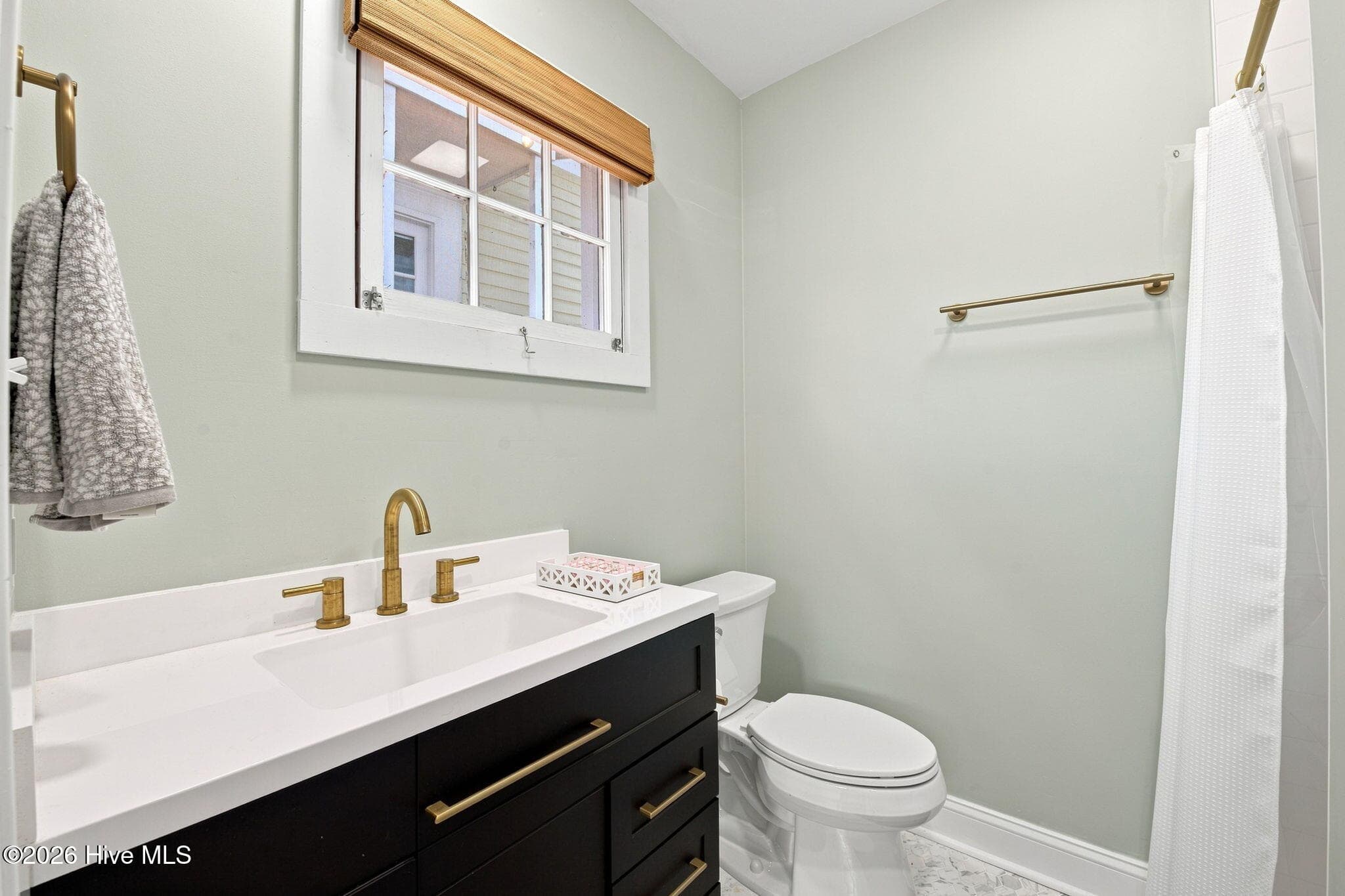 Single Family Residence at 512 Middle Street, New Bern, NC 28560, photo 64 of 73