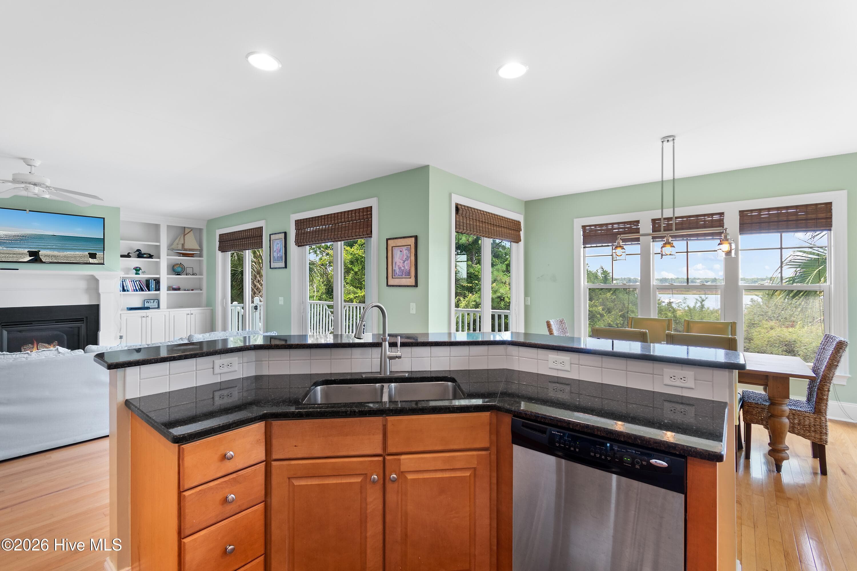 Condominium at 5000 Oquinn Boulevard SE # A, Southport, NC 28461, photo 10 of 68